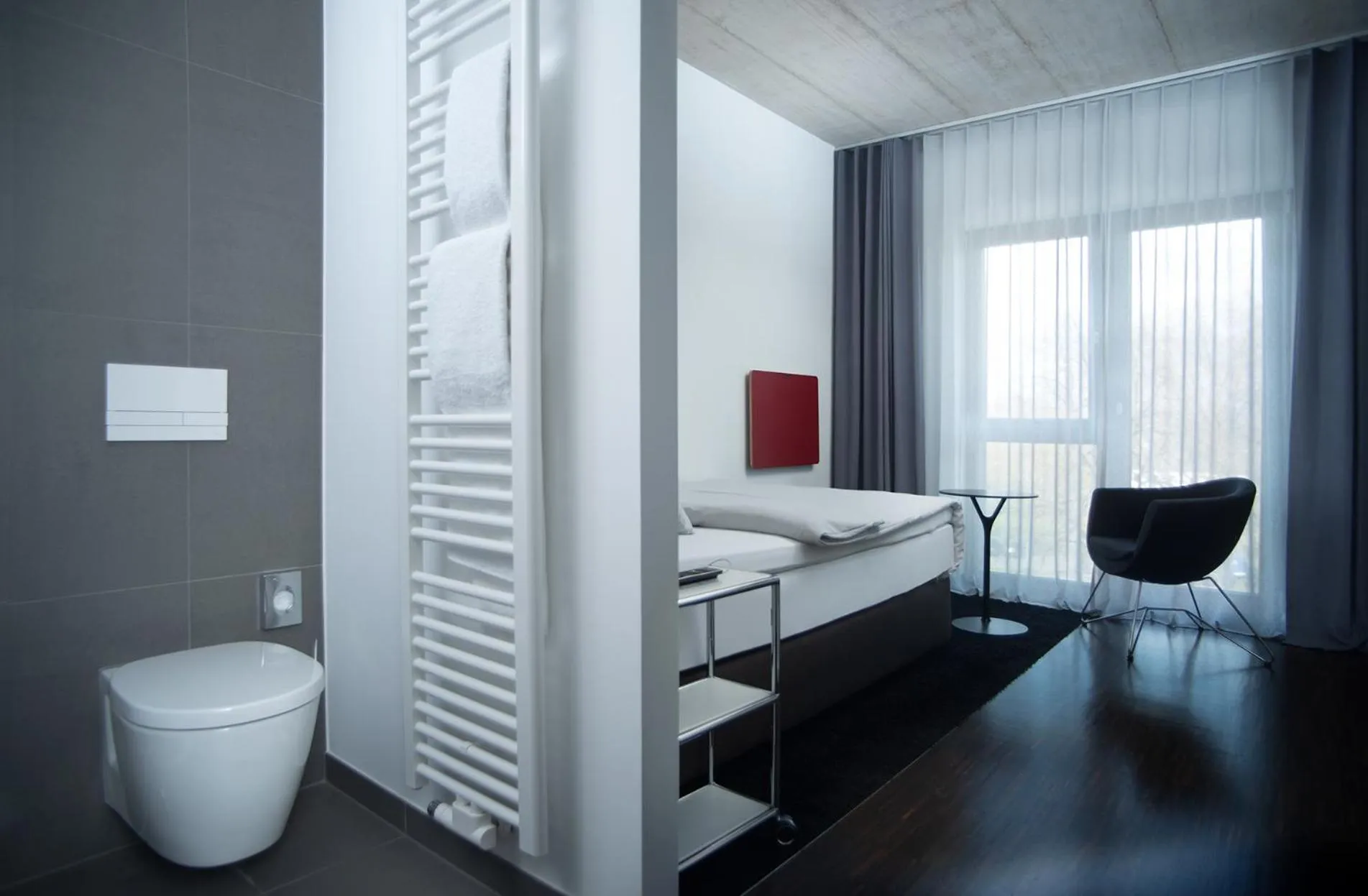 Photo of the whole room, Bed in &REPEAT Köln Airport