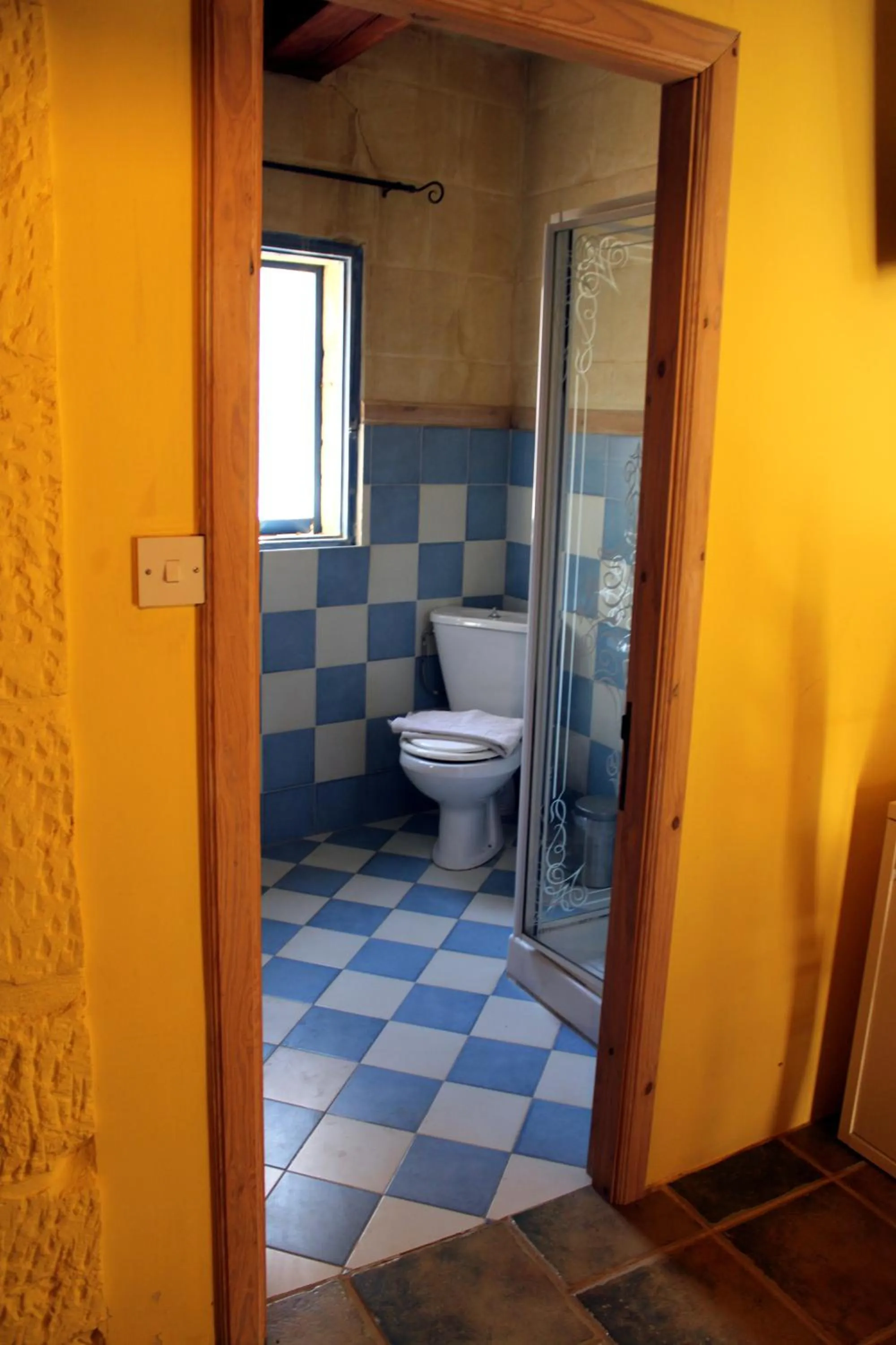 Bathroom in Il-Wileġ Bed & Breakfast