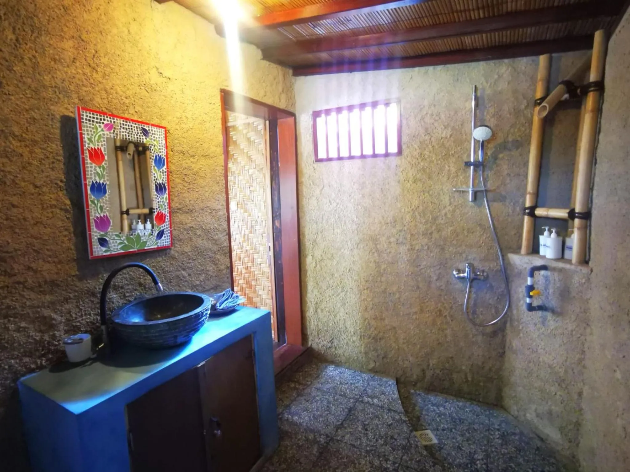 Bathroom in Kampung Meno Bungalows