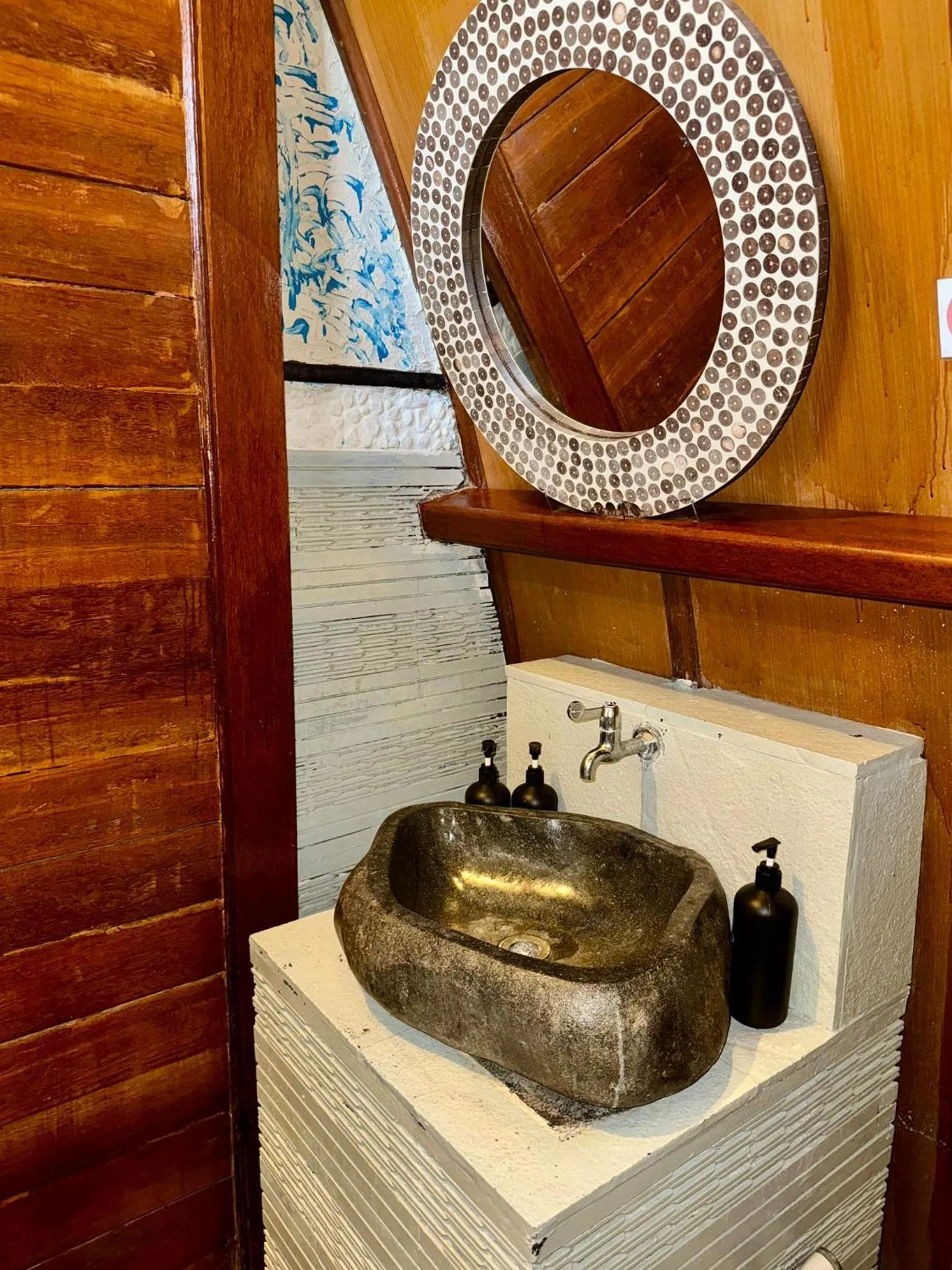 Bathroom in Kampung Meno Bungalows
