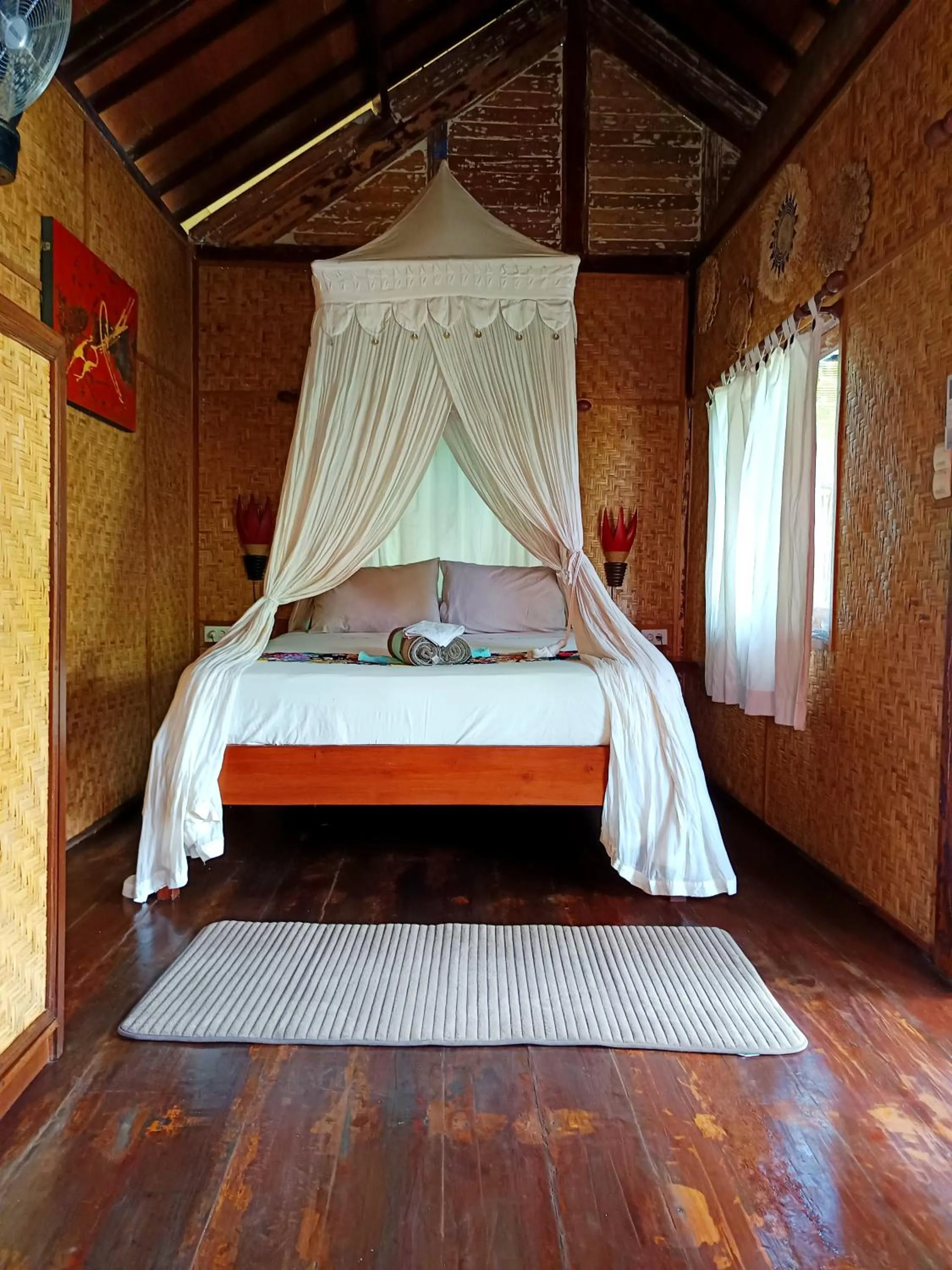 Bedroom, Bed in Kampung Meno Bungalows