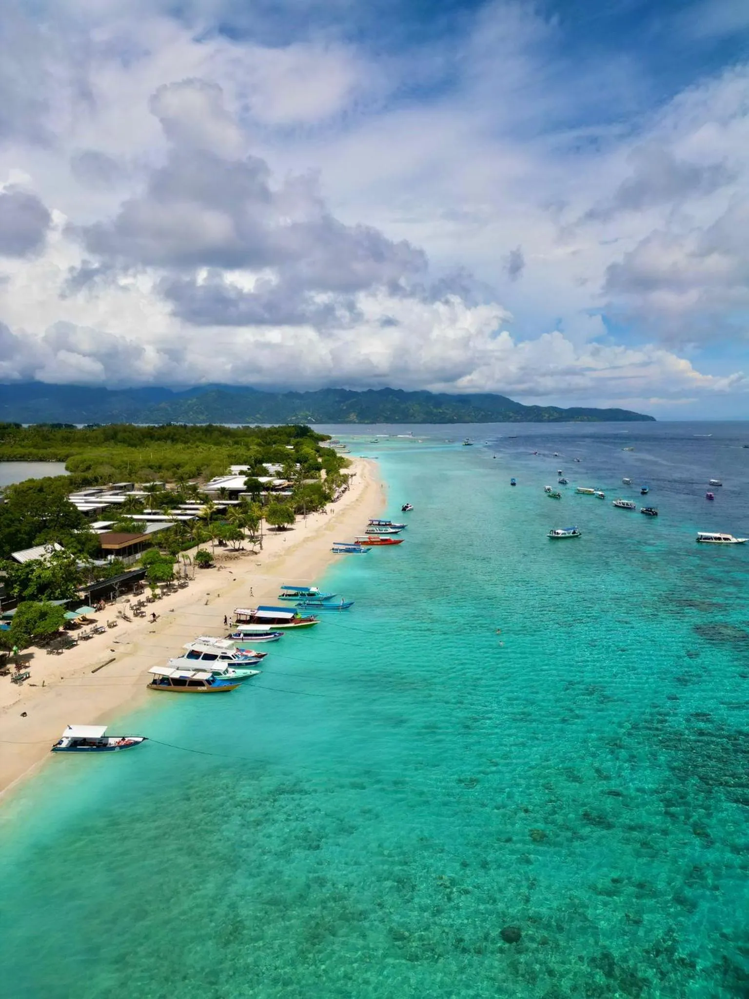 Beach in Kampung Meno Bungalows