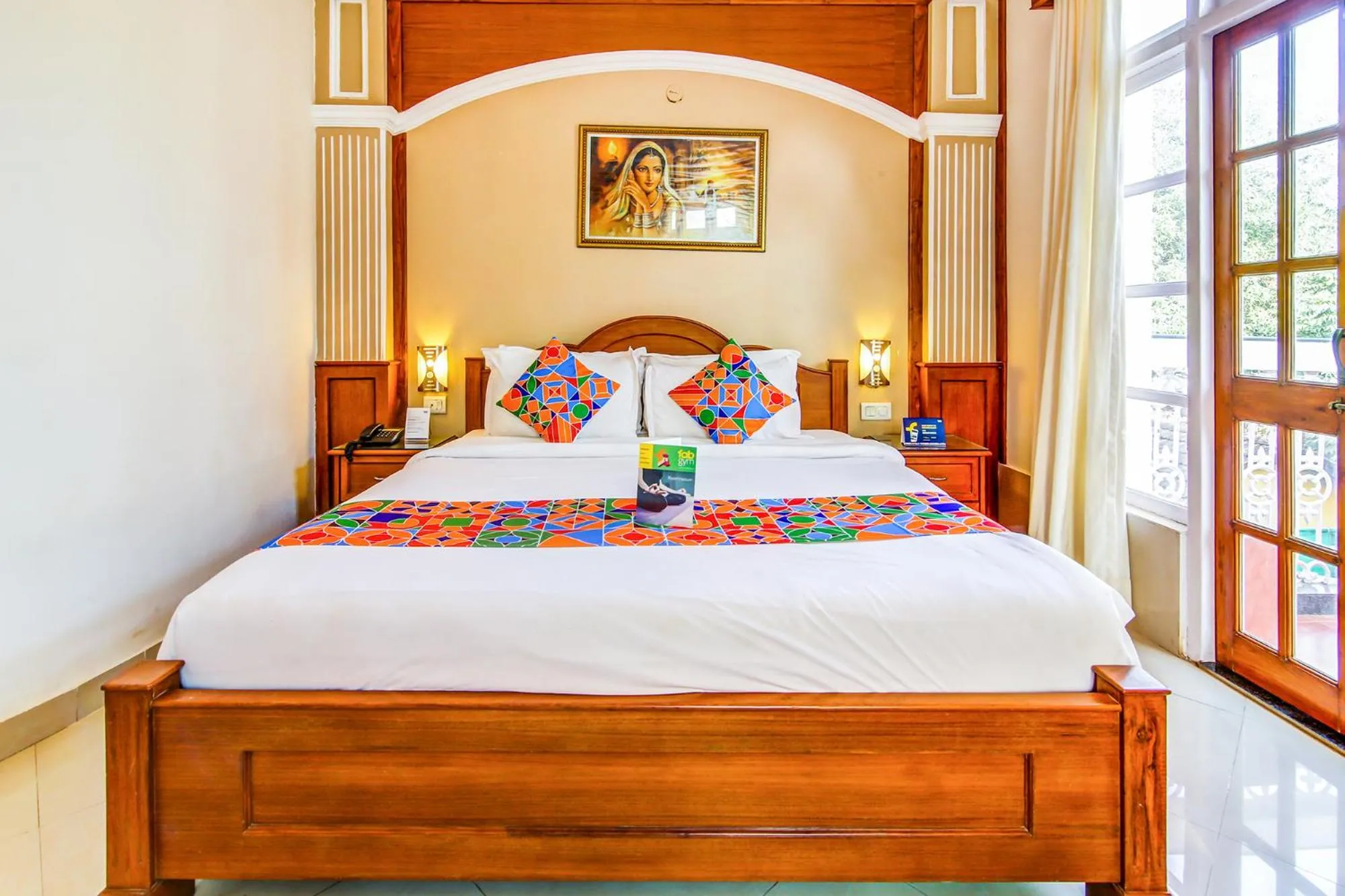 Bedroom, Bed in Sunset Beach Resort