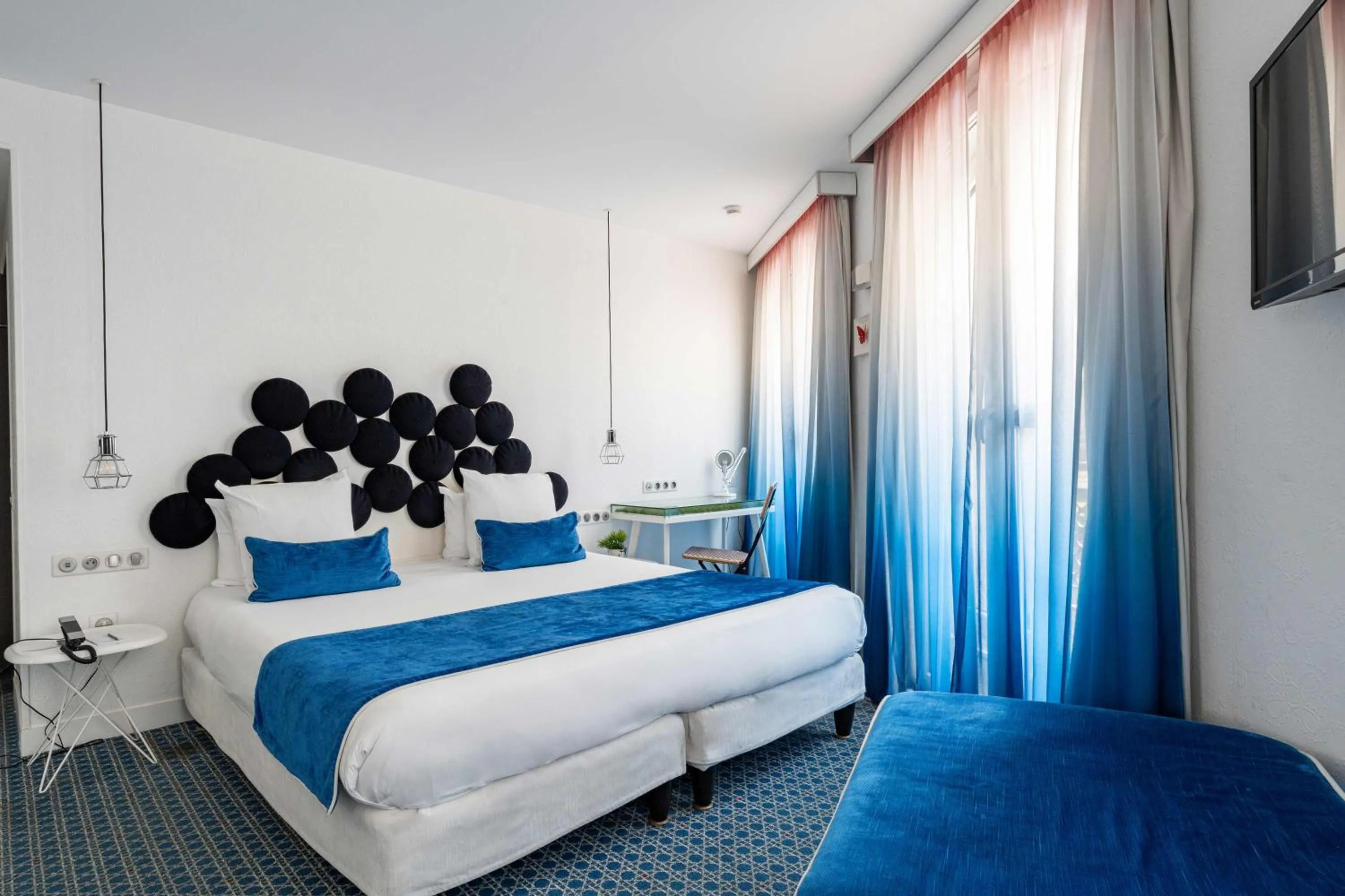 Bedroom, Bed in Hotel 34B - Astotel