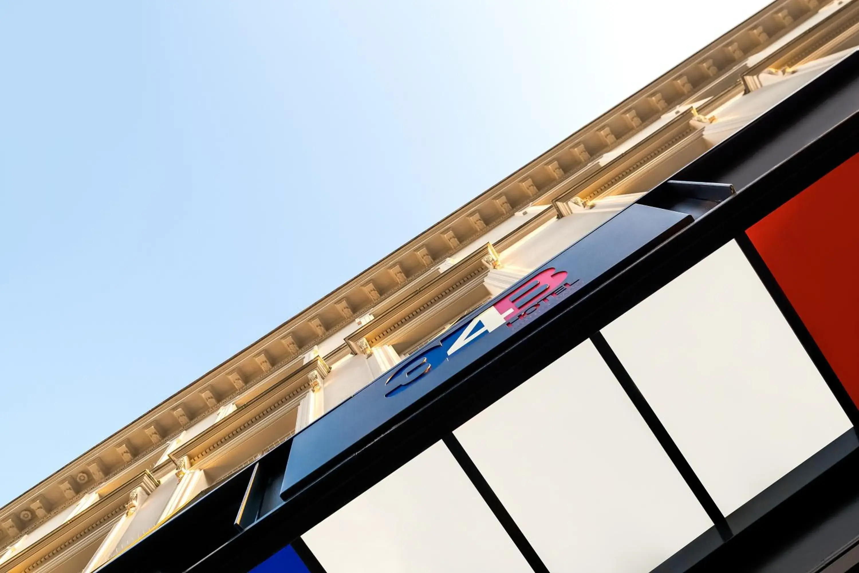 Facade/entrance in Hotel 34B - Astotel Facade/entrance in Hotel 34B - Astotel