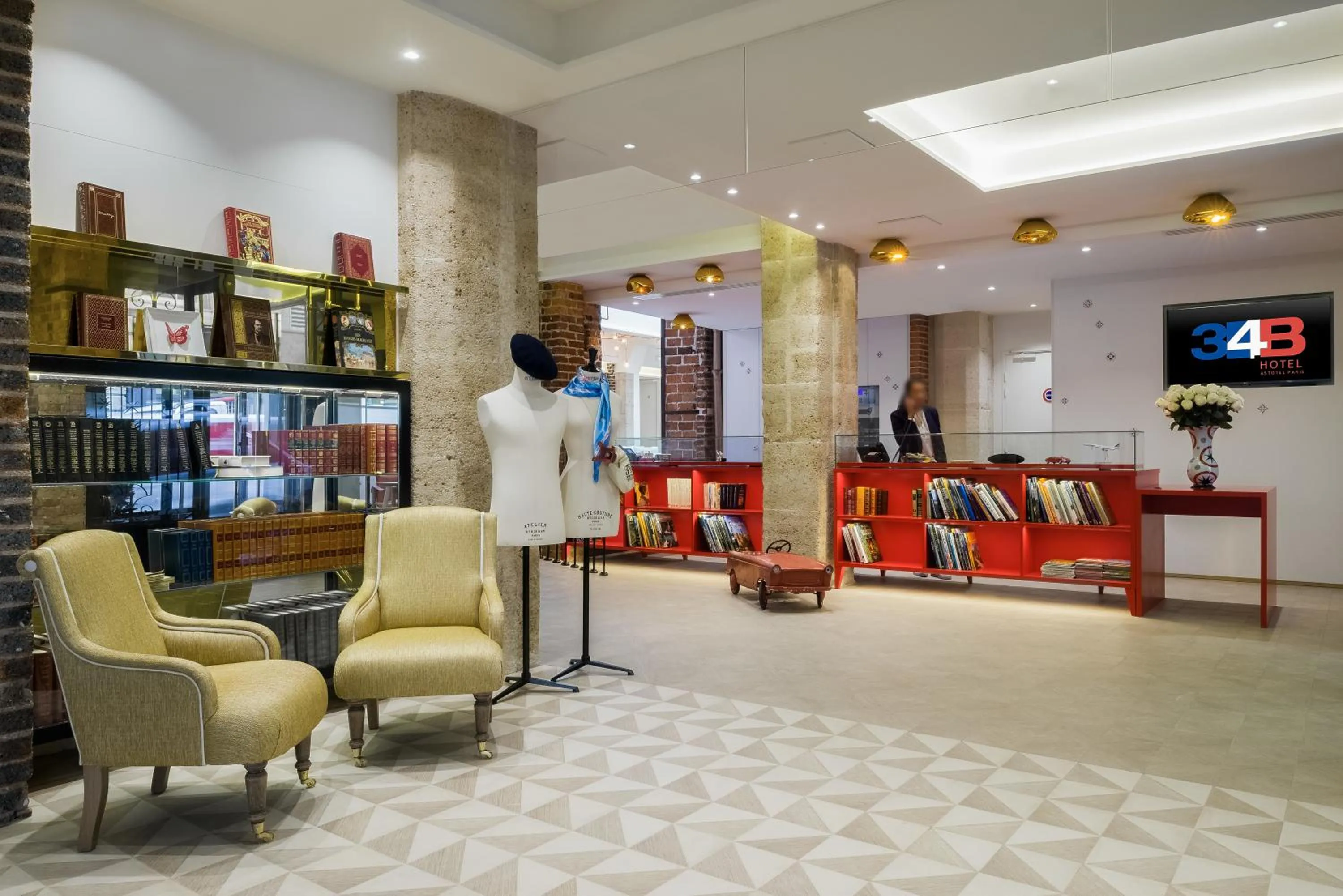 Lobby or reception in Hotel 34B - Astotel