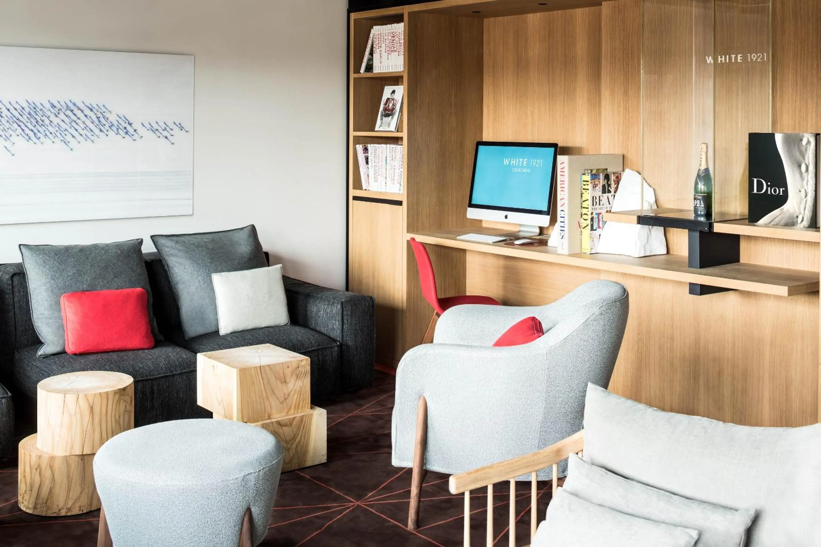 Business facilities in White 1921 Courchevel