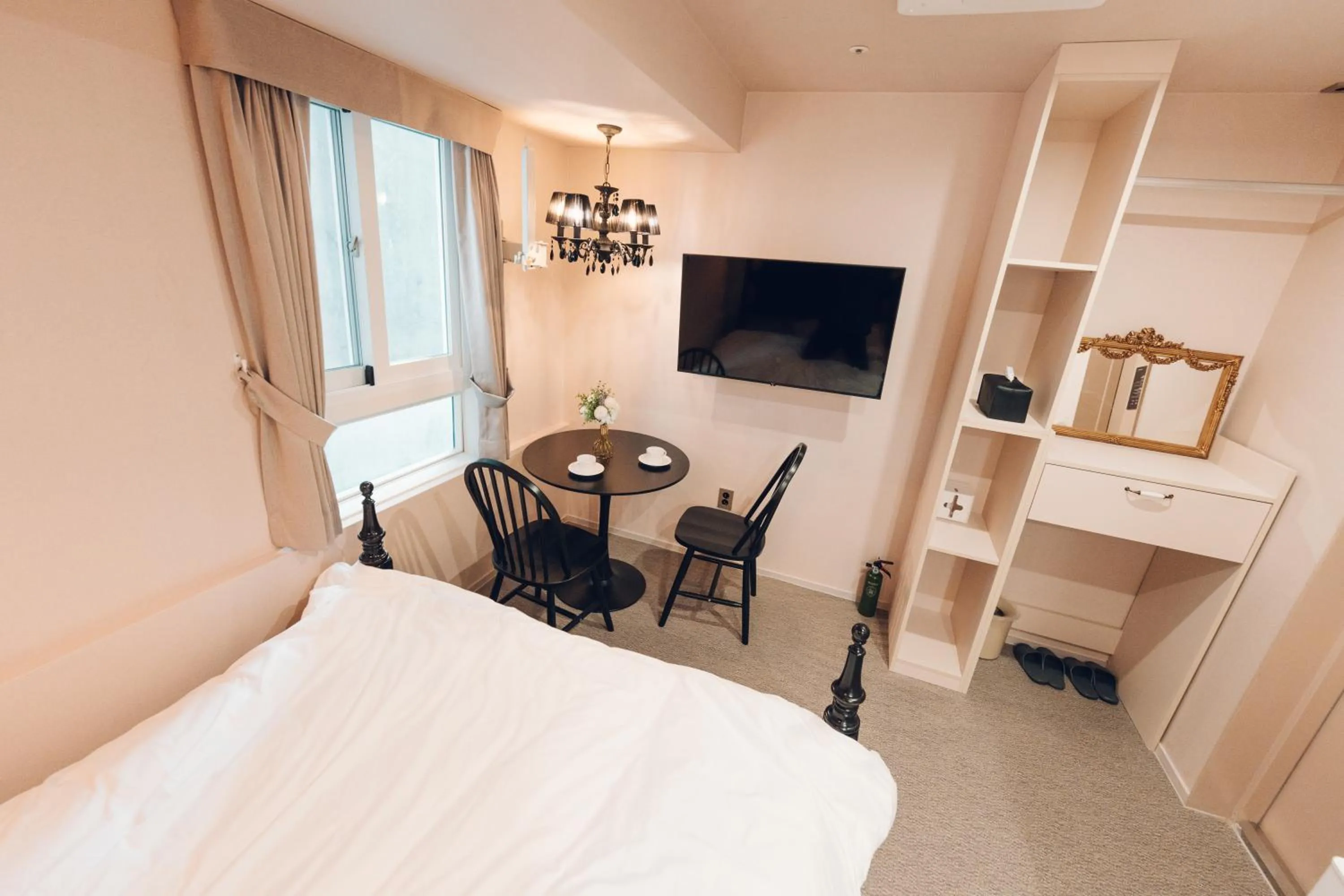 Bed in Monthliv Jongno Jonggak Stay