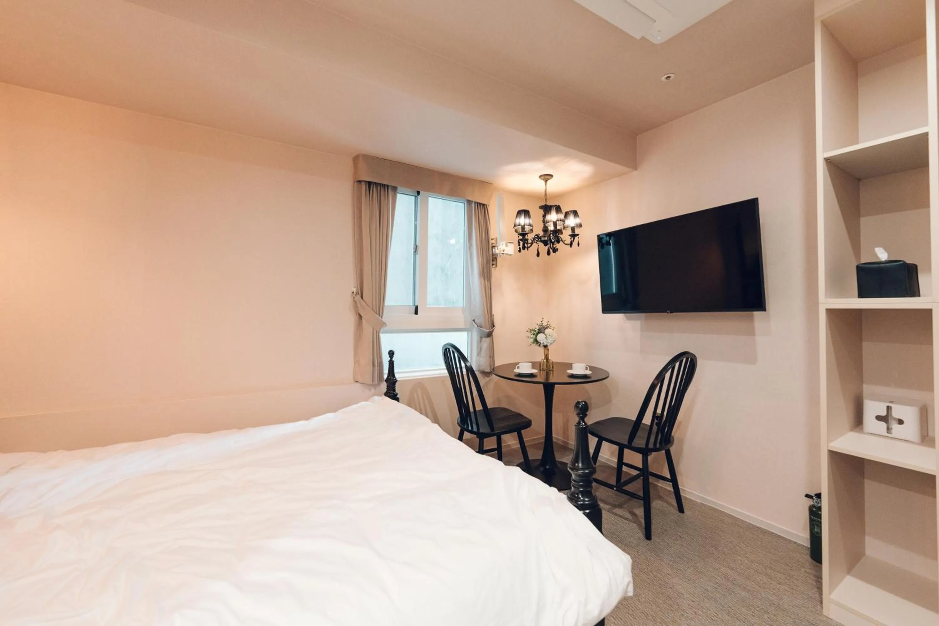 Bed in Monthliv Jongno Jonggak Stay