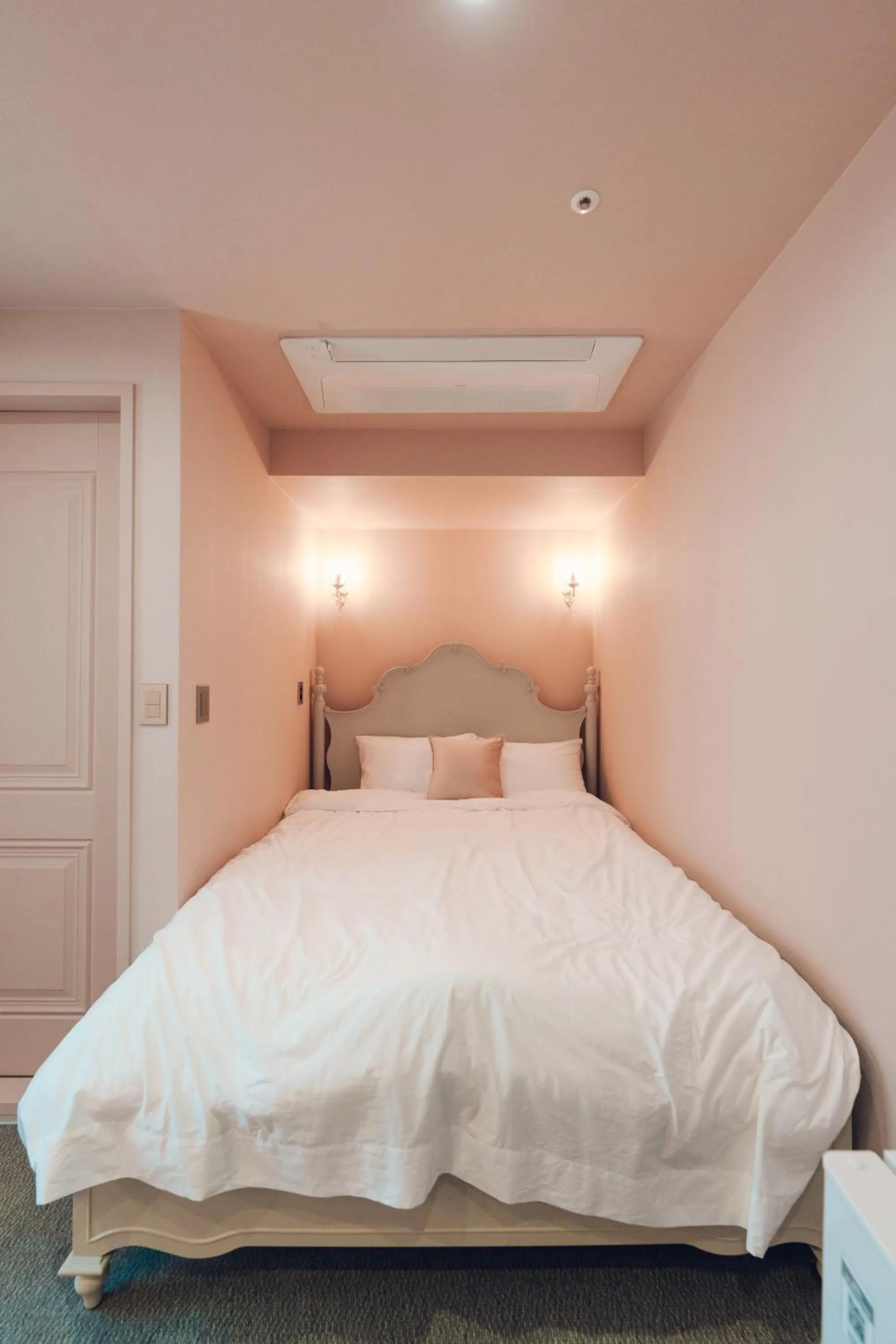 Bed in Monthliv Jongno Jonggak Stay