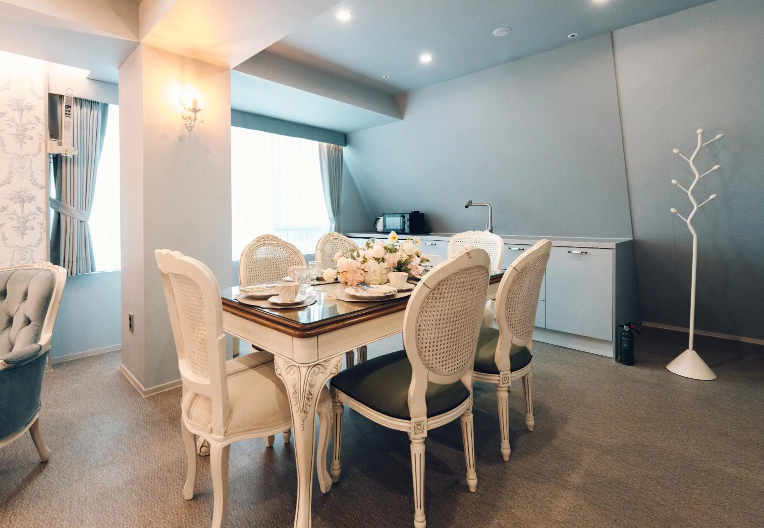 Dining area in Monthliv Jongno Jonggak Stay