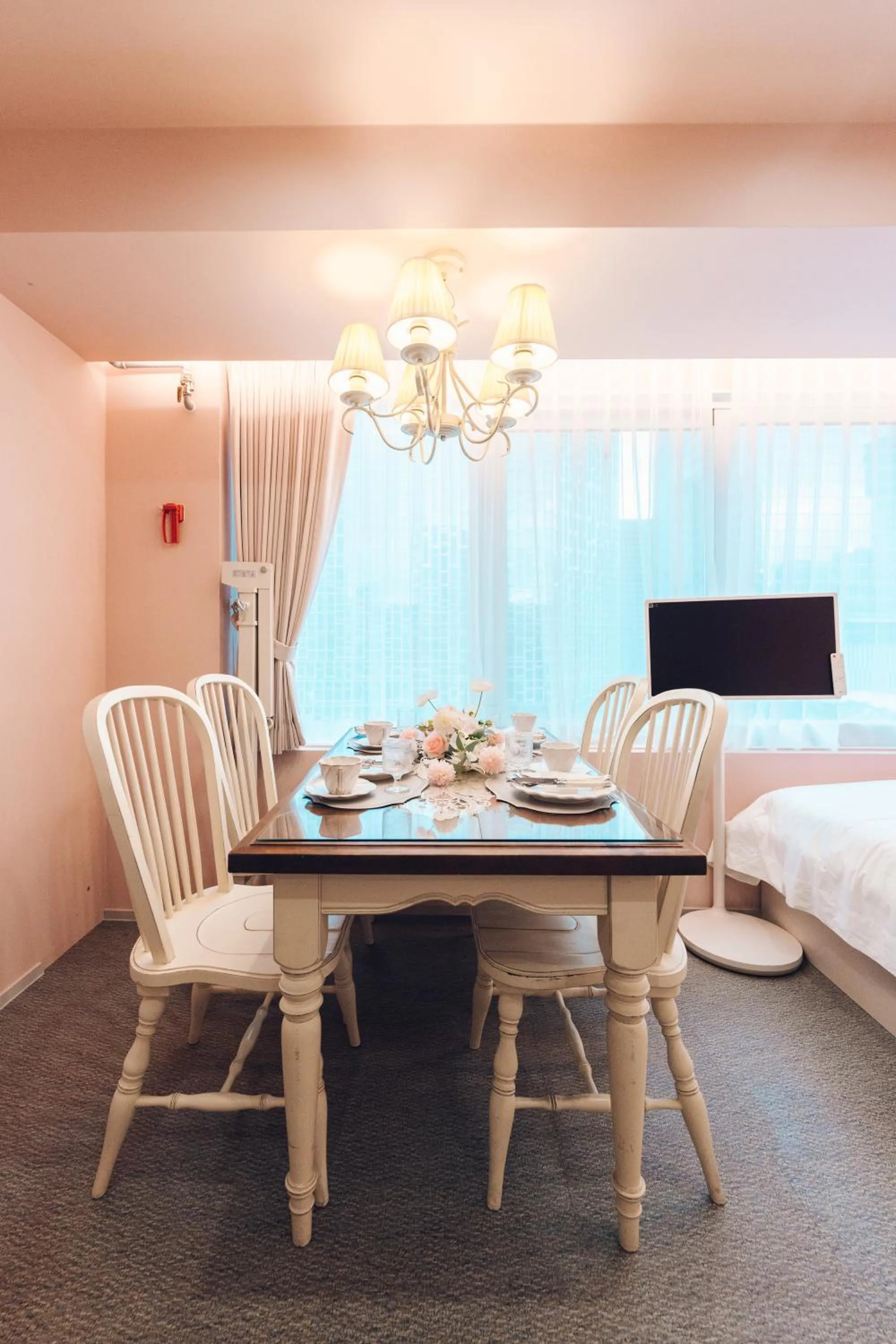 Photo of the whole room in Monthliv Jongno Jonggak Stay