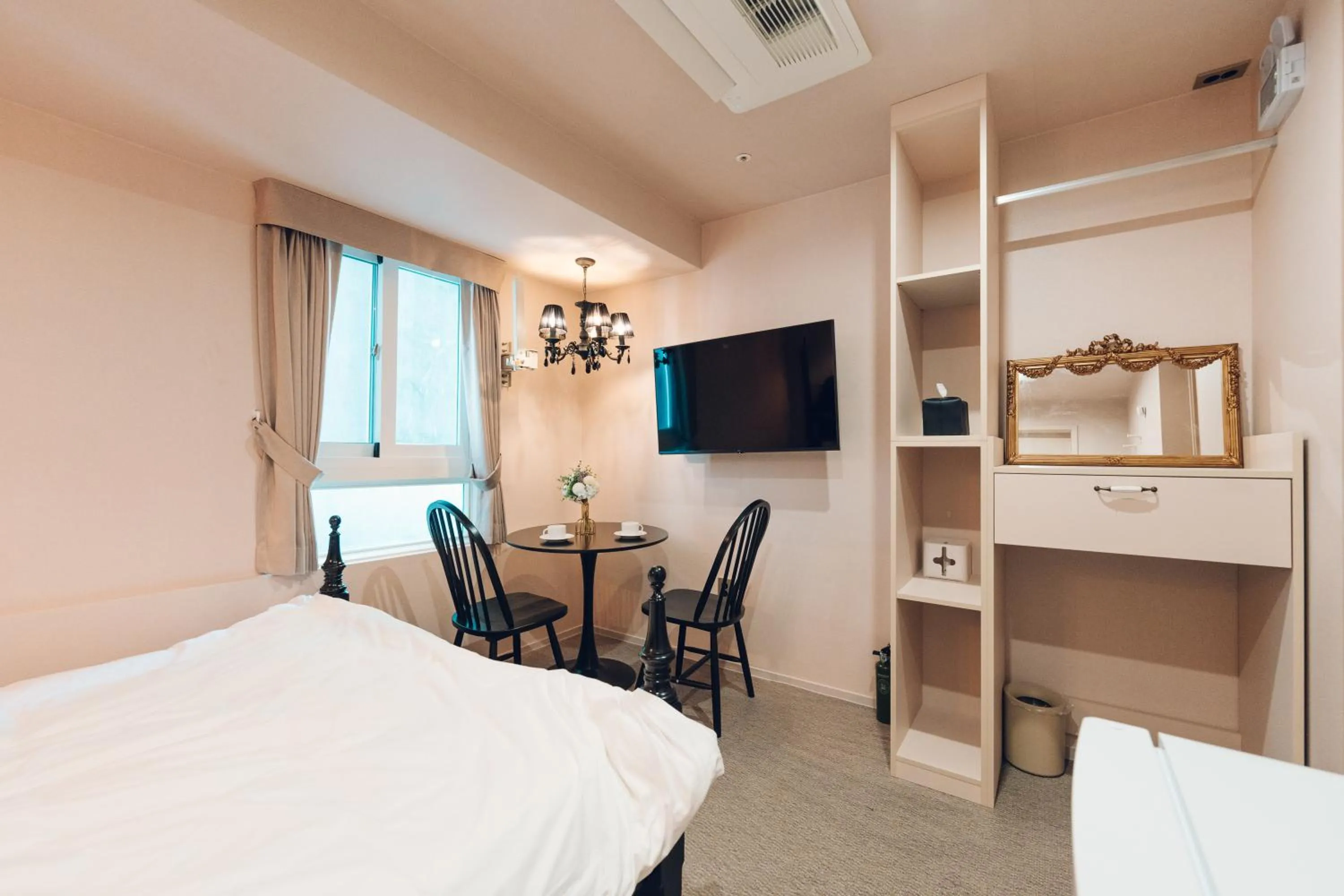 Bed in Monthliv Jongno Jonggak Stay