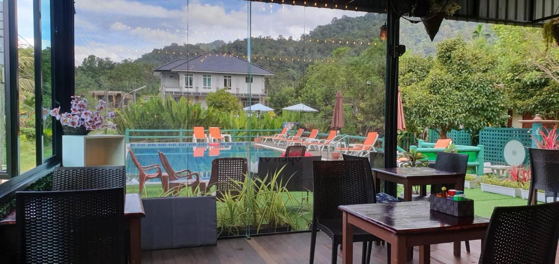 Restaurant/places to eat in Khao Sok Royal Bamboo Lodges - SHA Certified