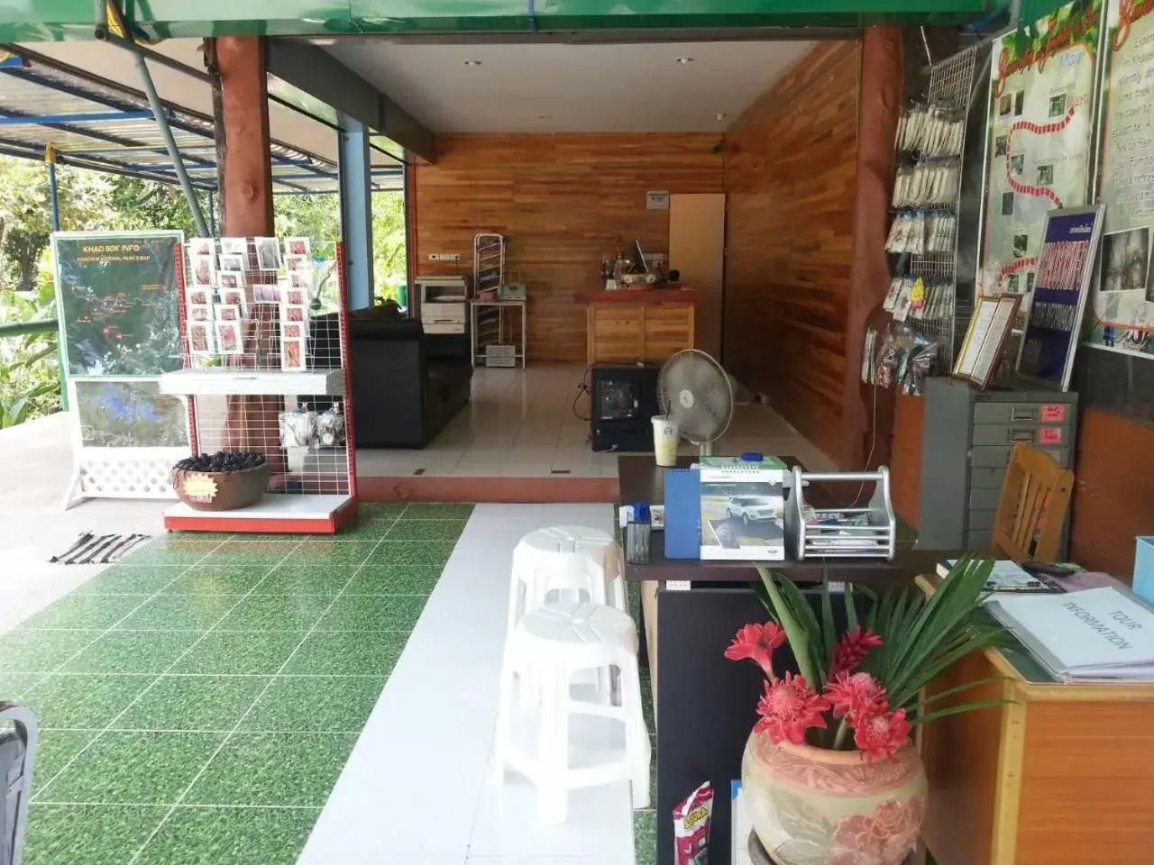 Lobby or reception in Khao Sok Royal Bamboo Lodges - SHA Certified Lobby or reception in Khao Sok Royal Bamboo Lodges - SHA Certified