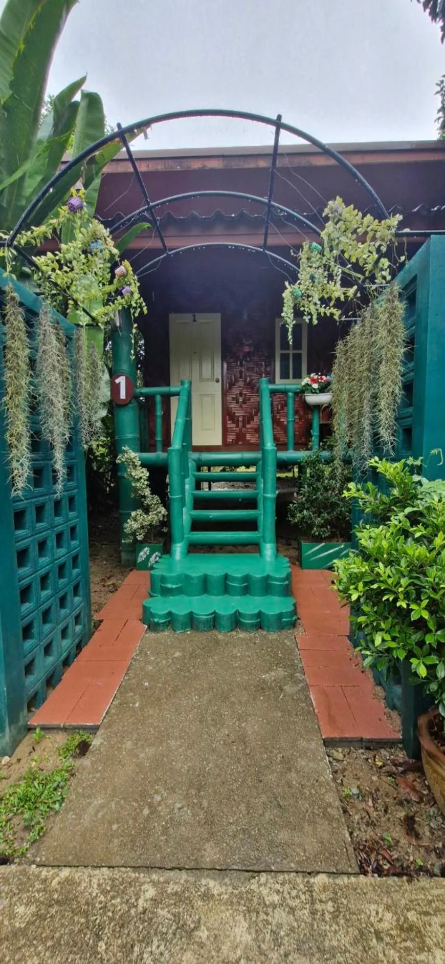 Khao Sok Royal Bamboo Lodges - SHA Certified