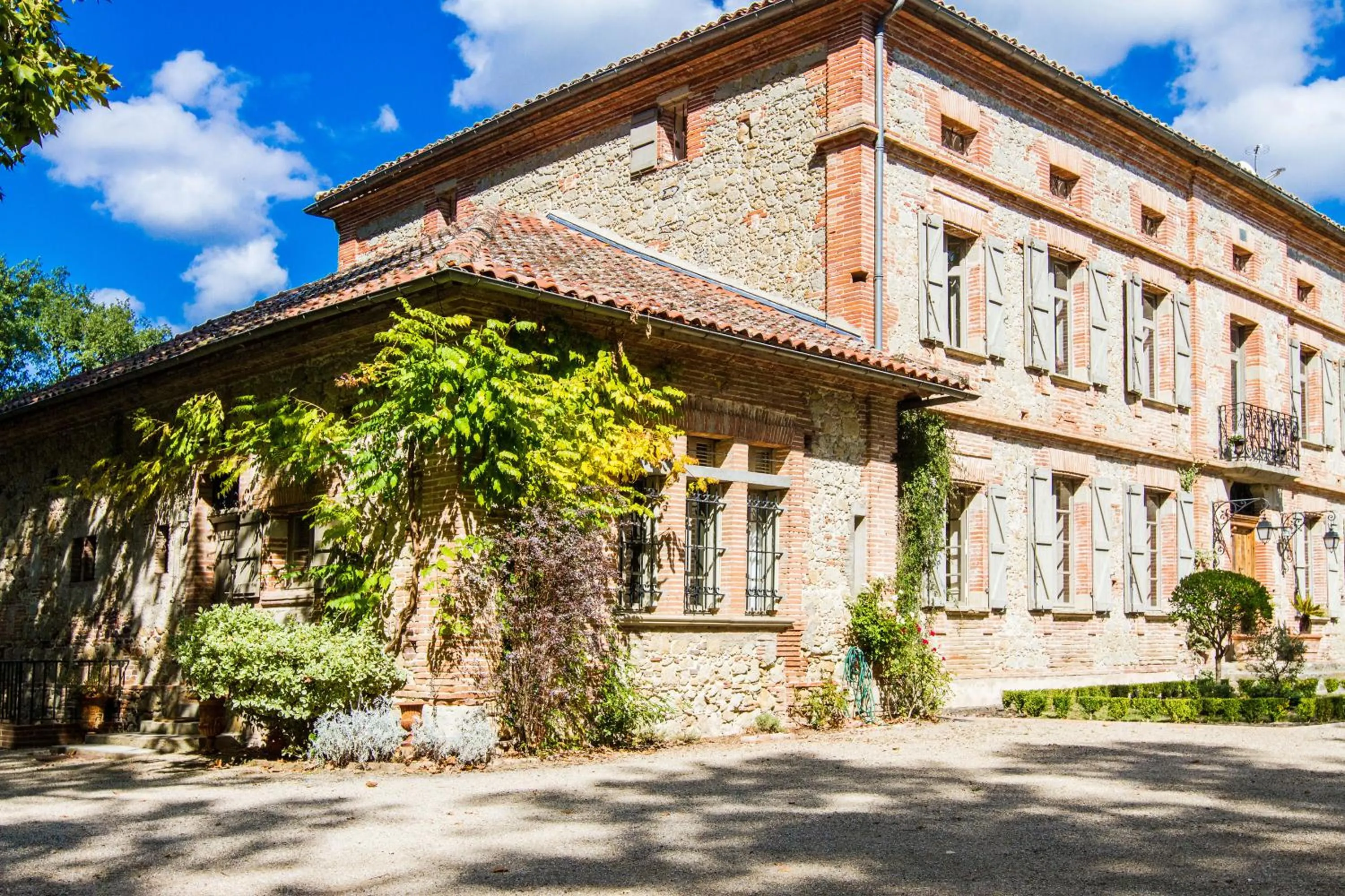 Domaine De Roucayrols