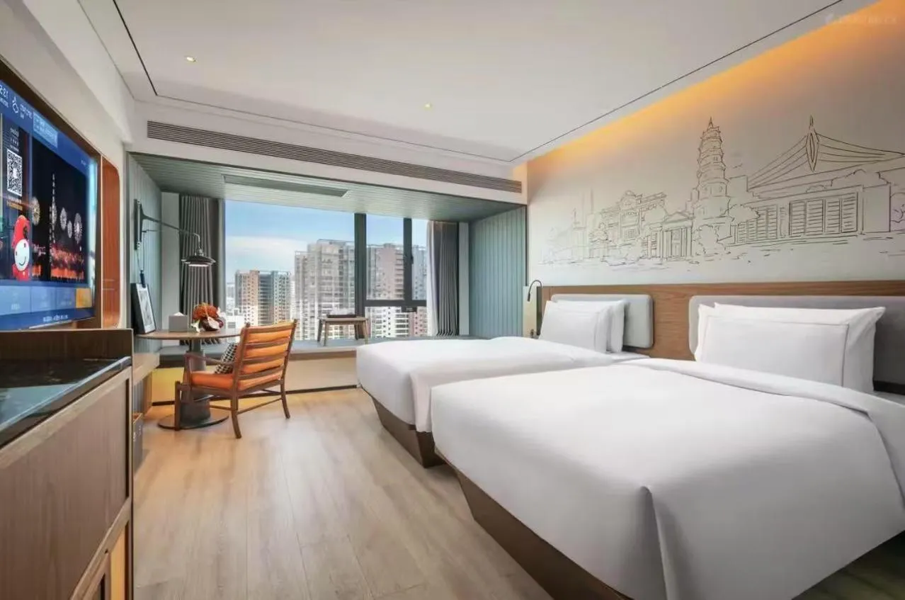 Bed in UrCove By Hyatt Shantou Xinyicheng Huanghe Road