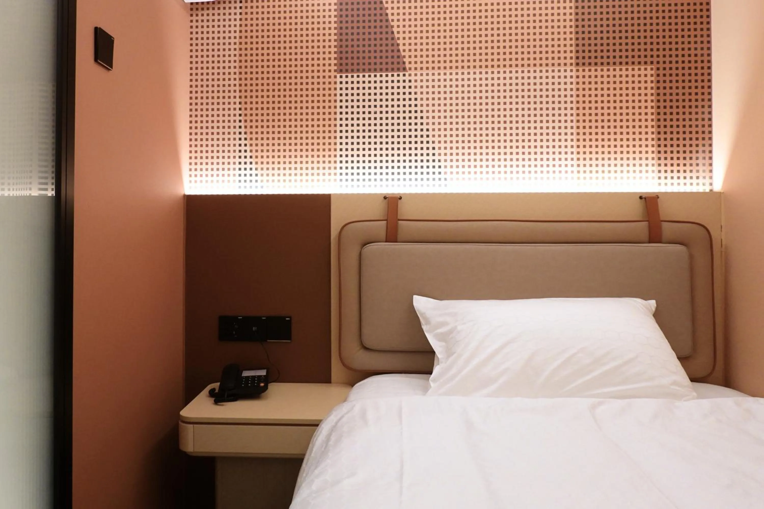 Single Room ( No Window) - single occupancy in A Hotel Farrer Park - Newly Renovated