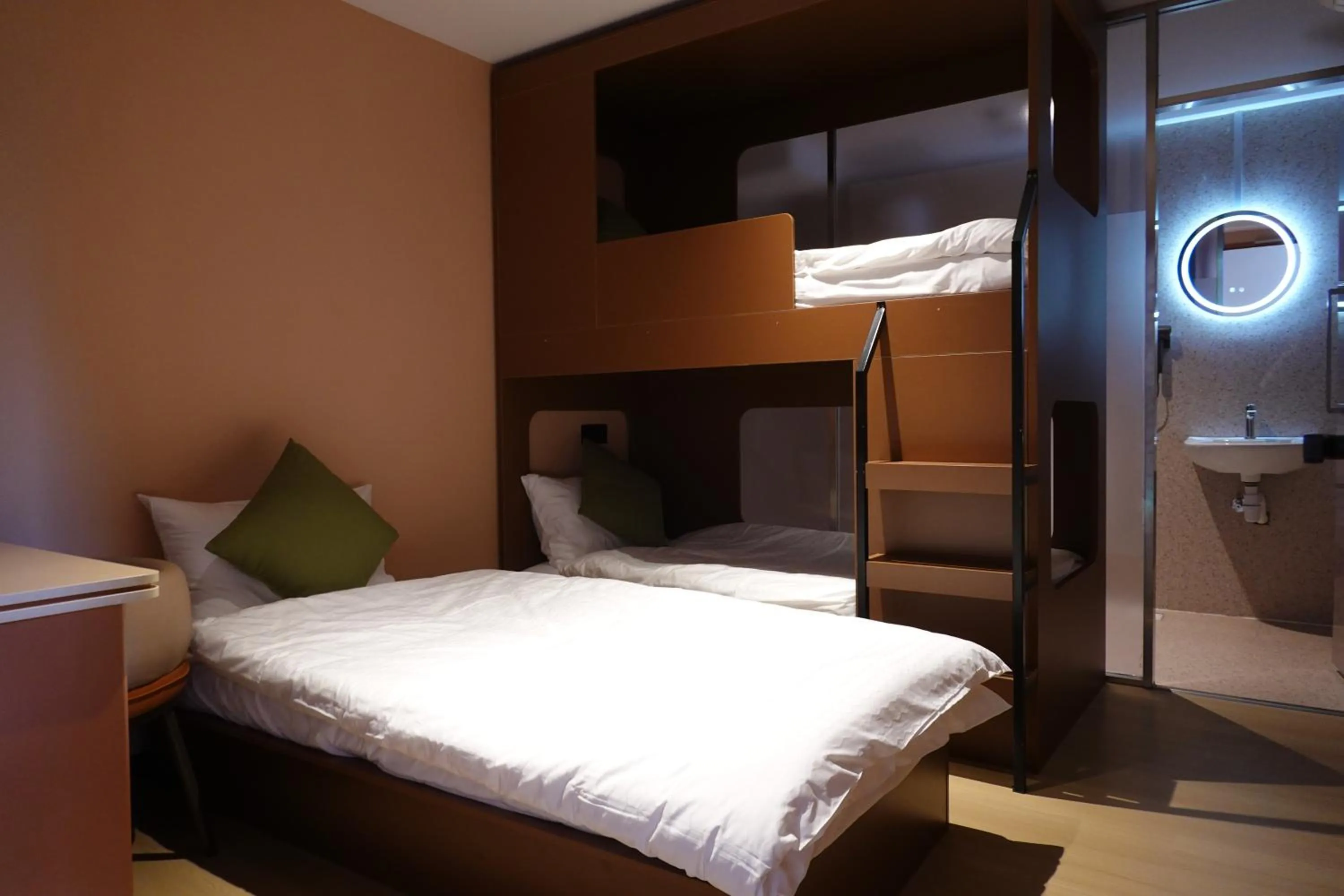 Superior Family Room in A Hotel Farrer Park - Newly Renovated