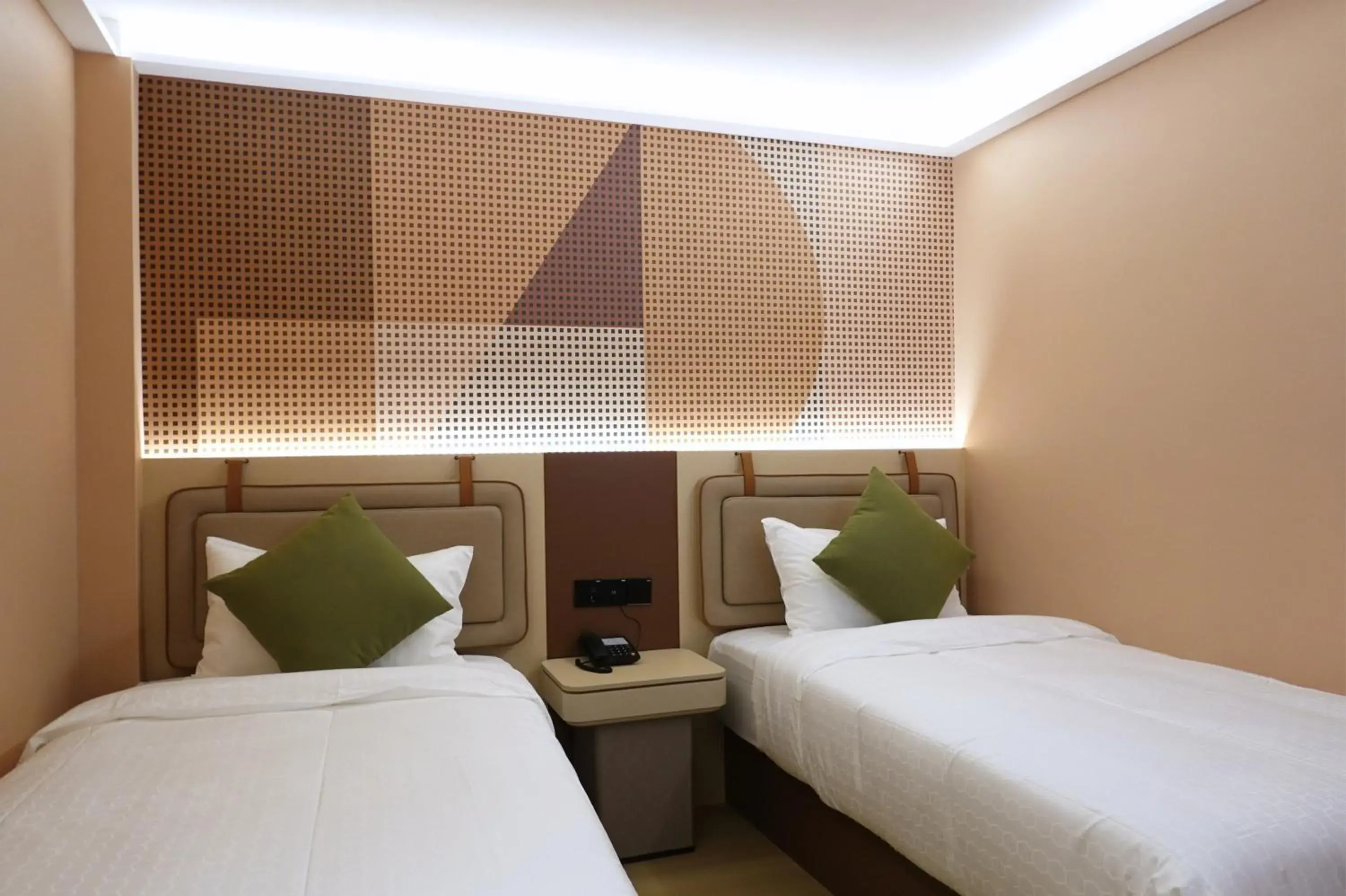 Superior Twin Room ( No Window) in A Hotel Farrer Park - Newly Renovated Superior Twin Room ( No Window) in A Hotel Farrer Park - Newly Renovated