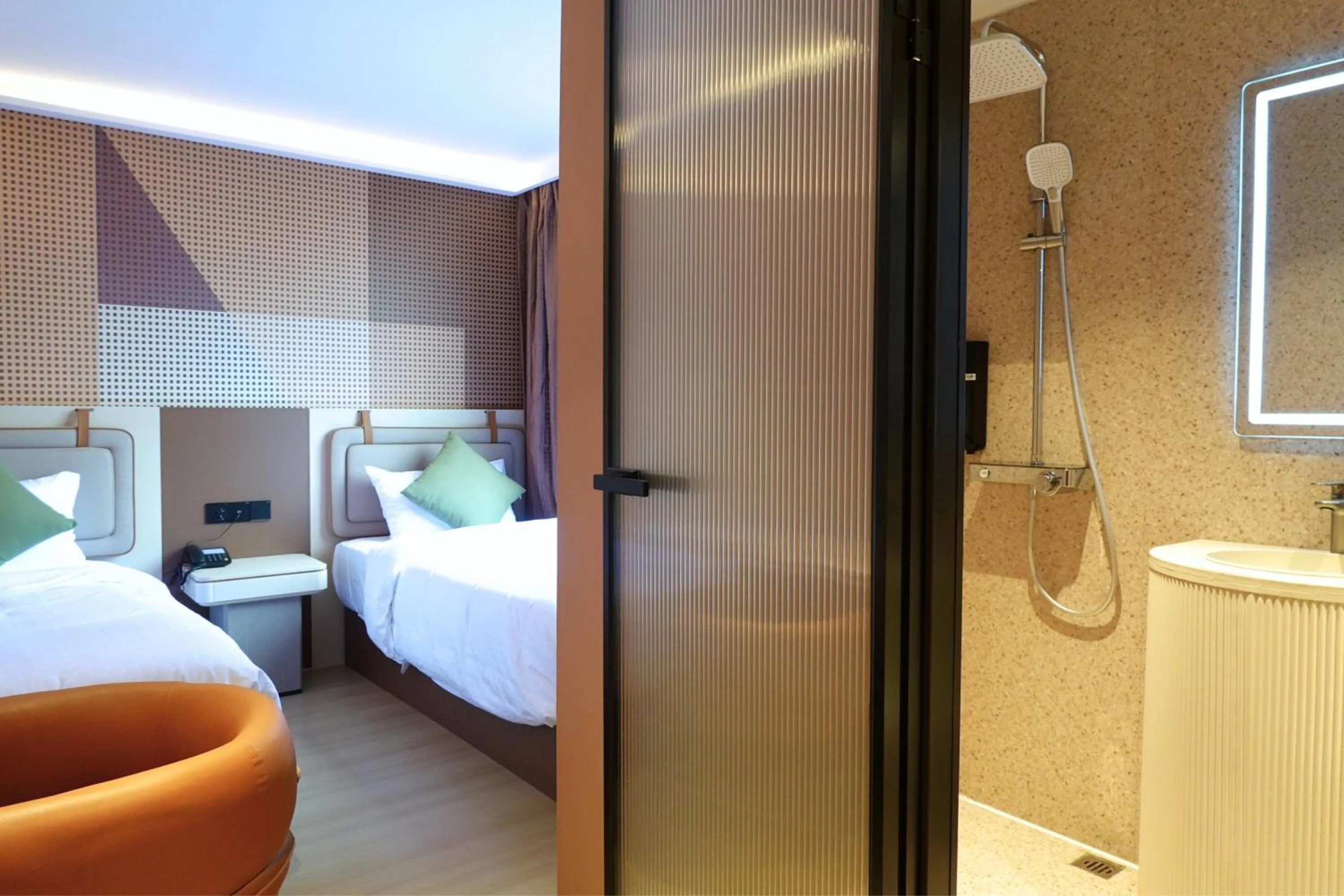Deluxe Twin Room in A Hotel Farrer Park - Newly Renovated