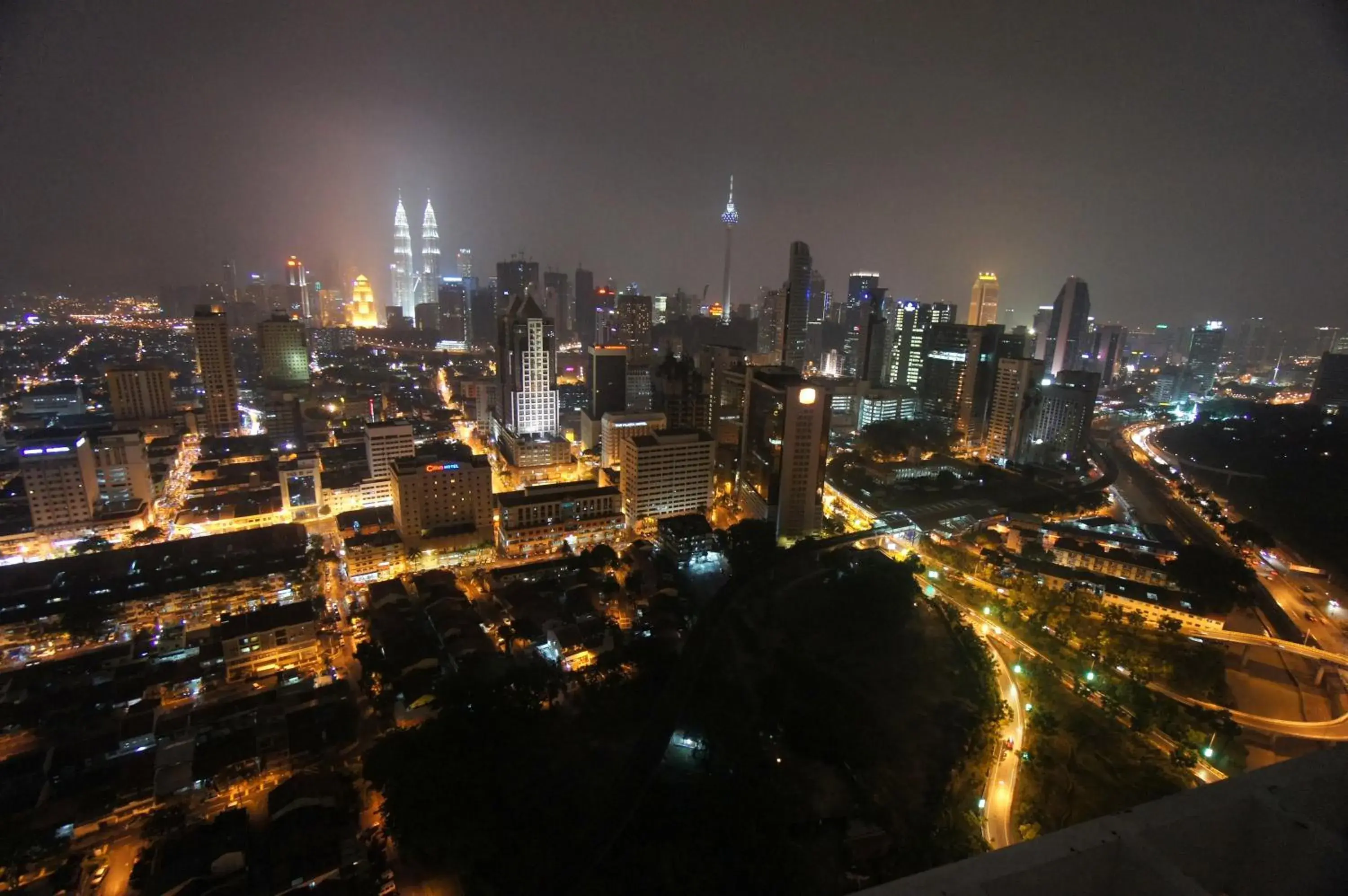 Night in Amazing KLCC View @ Regalia Residence Night in Amazing KLCC View @ Regalia Residence
