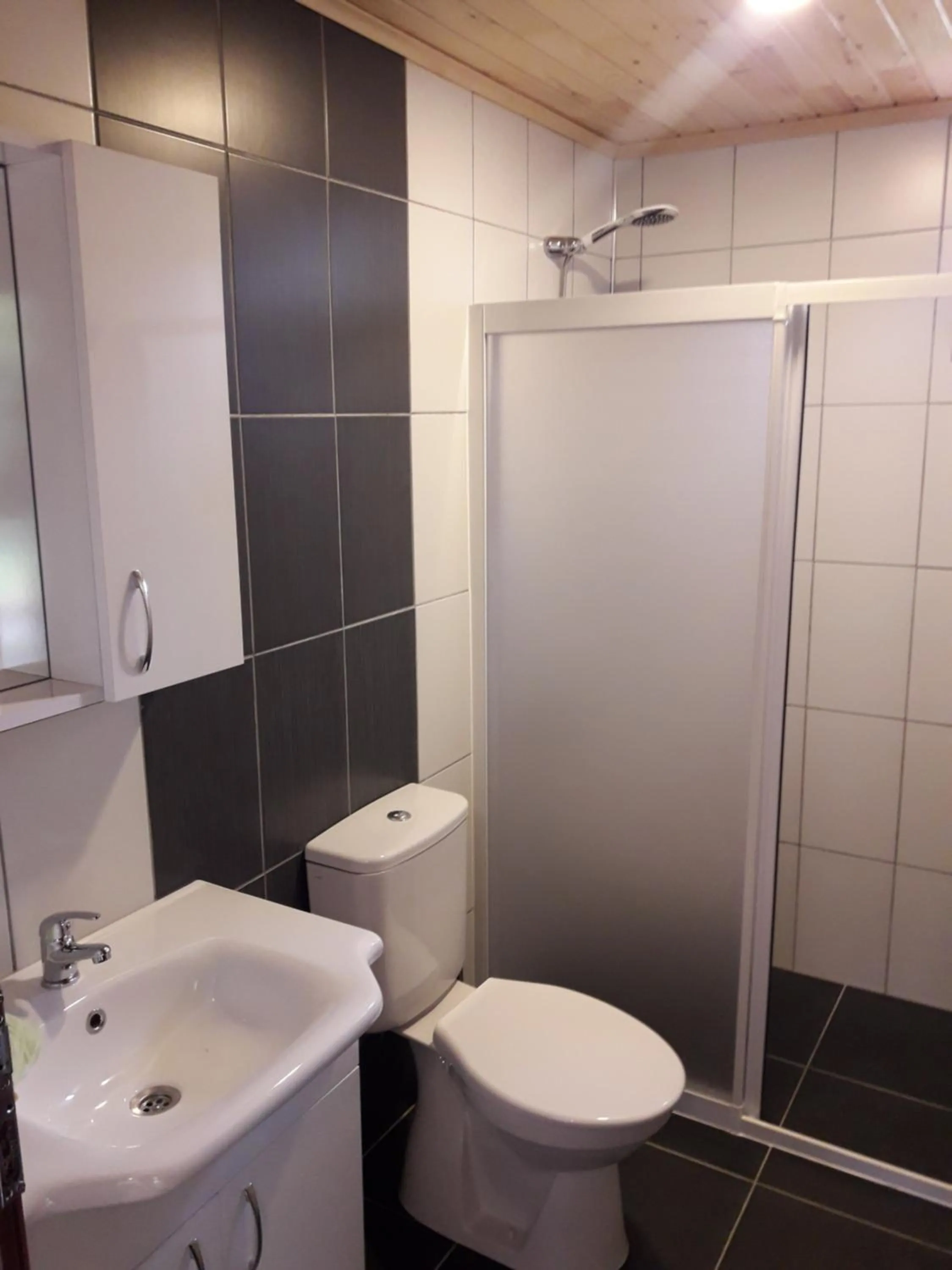 Bathroom in Bungalow Halil
