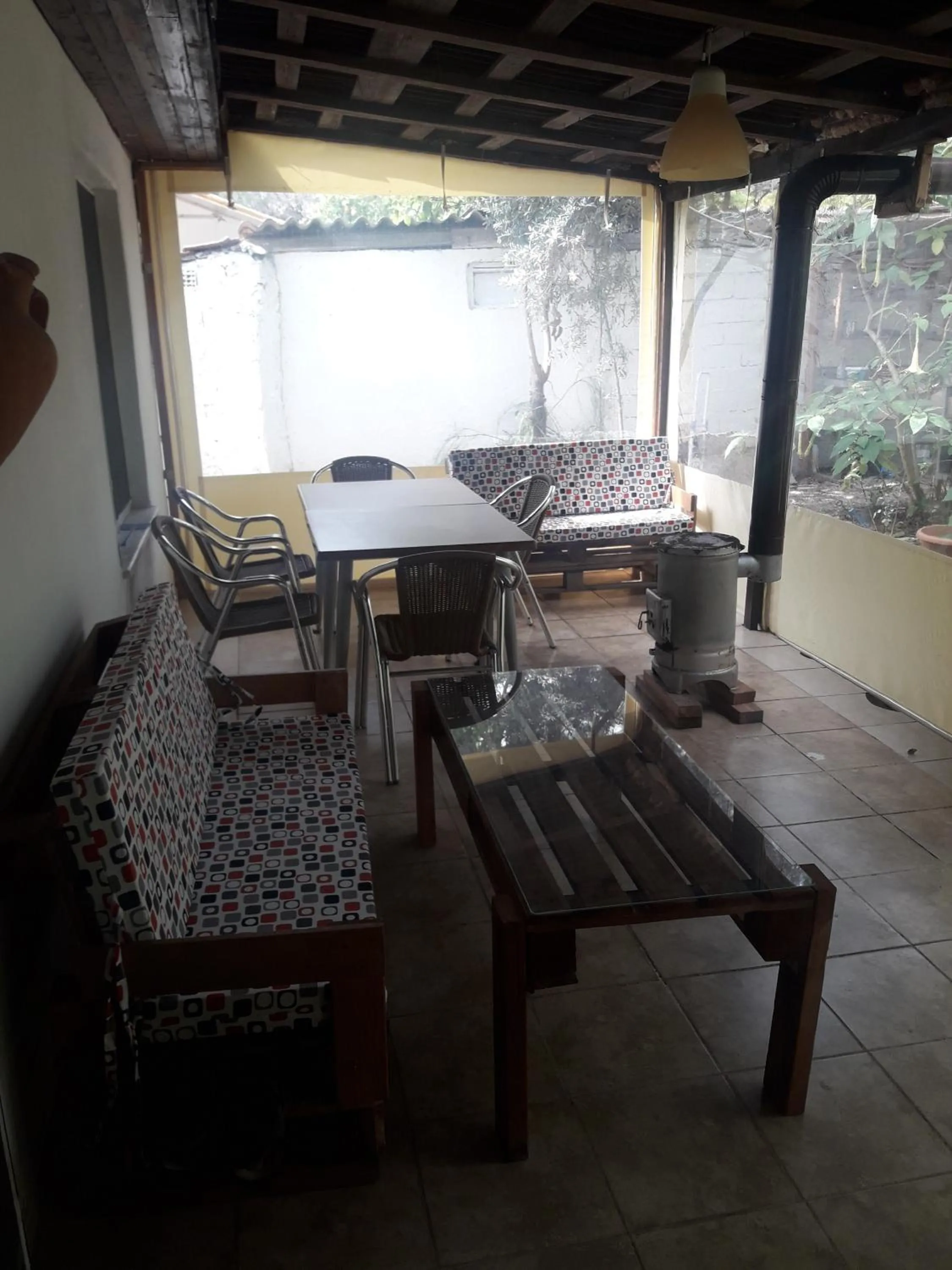 Communal lounge/ TV room in Bungalow Halil