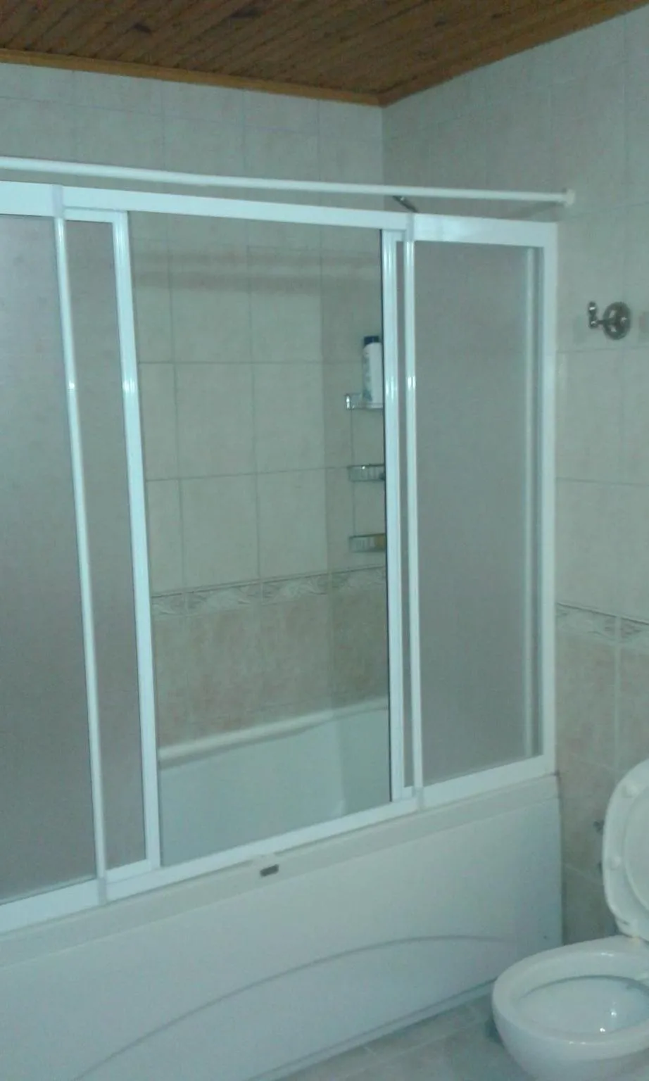 Bathroom in Bungalow Halil