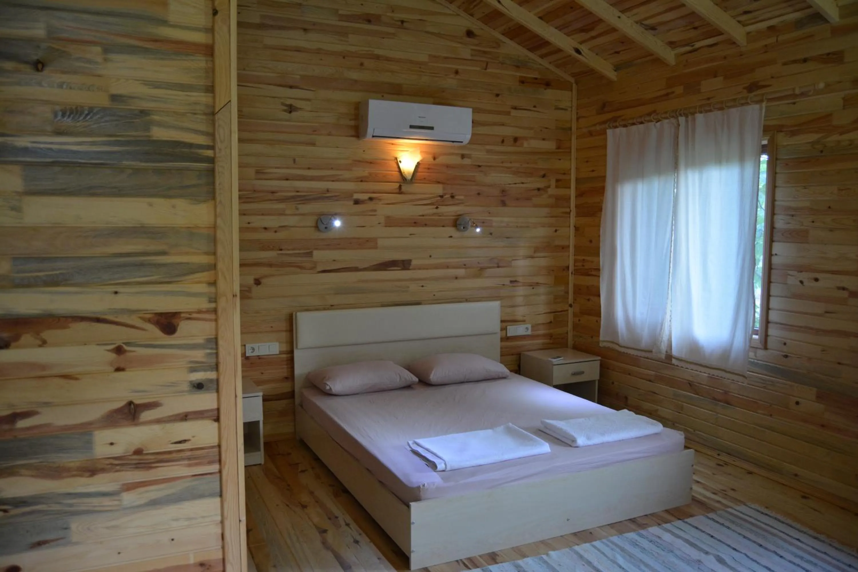 Bed in Bungalow Halil