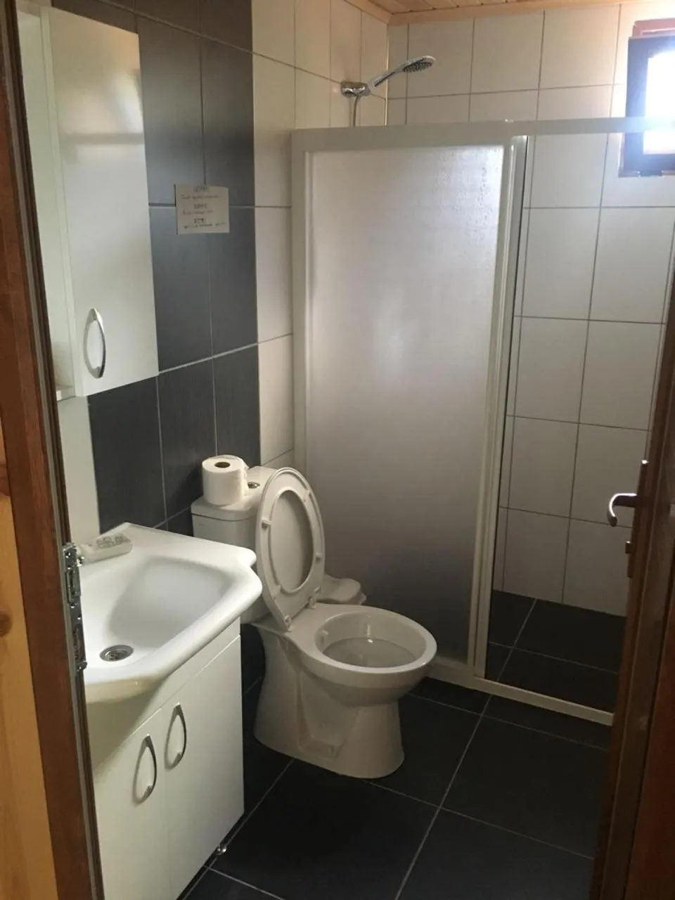 Bathroom in Bungalow Halil