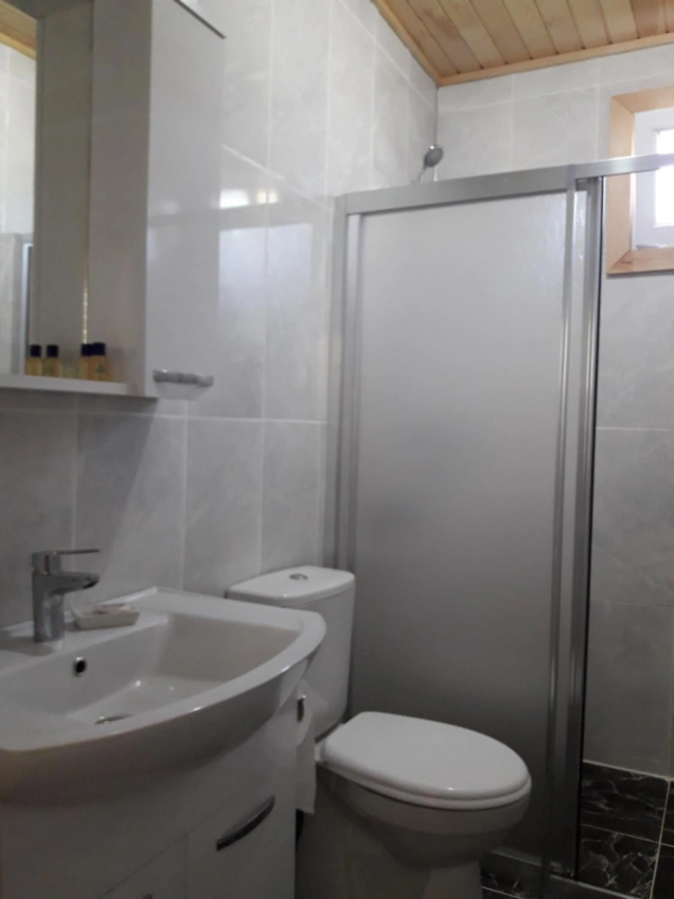 Bathroom in Bungalow Halil