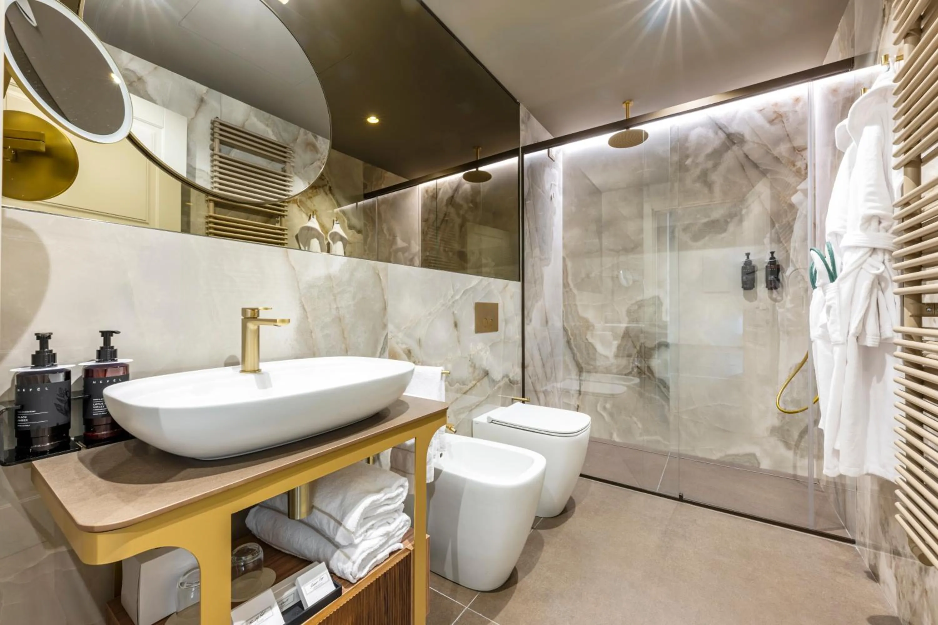 Shower in Hotel Villa Viridia