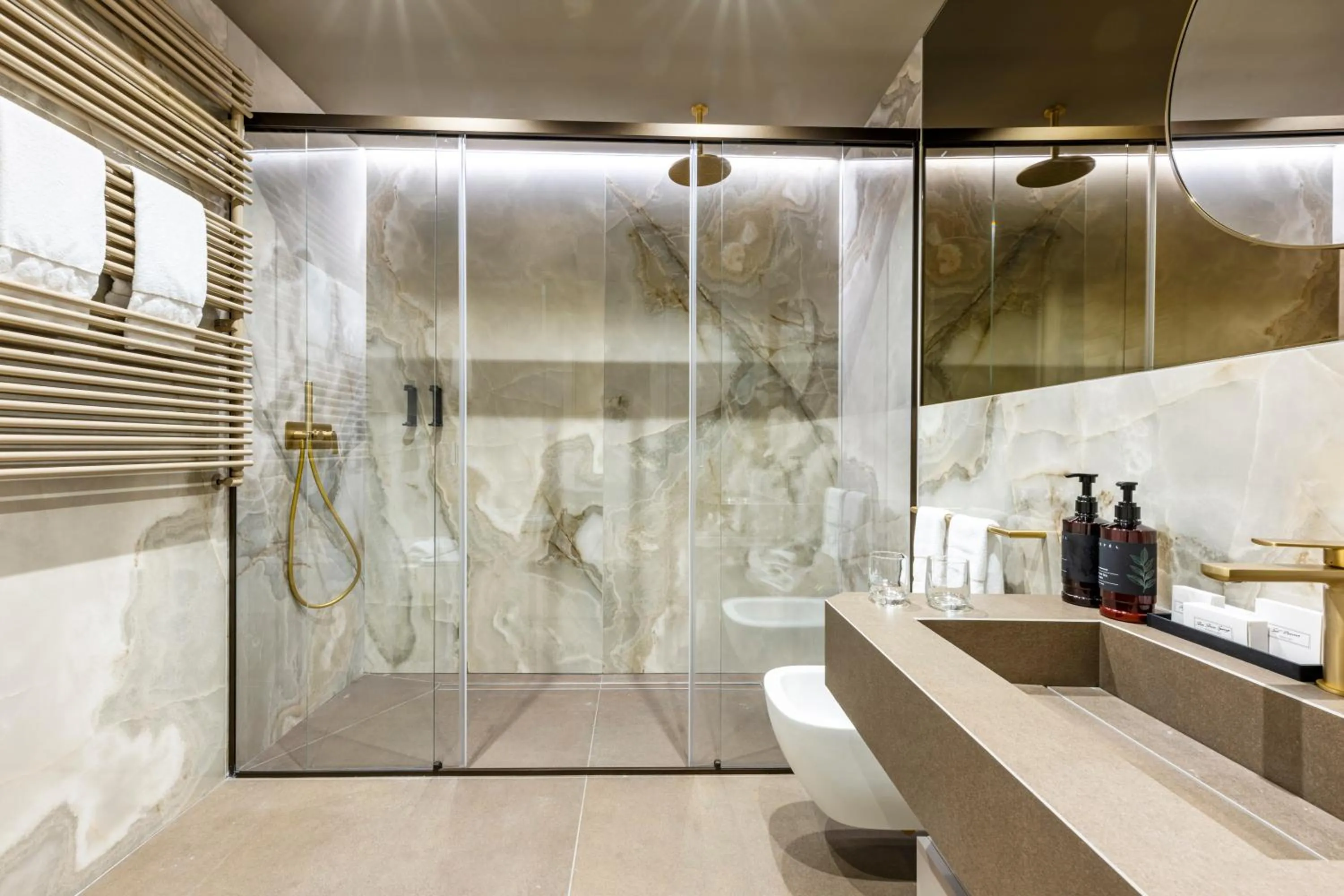 Shower in Hotel Villa Viridia