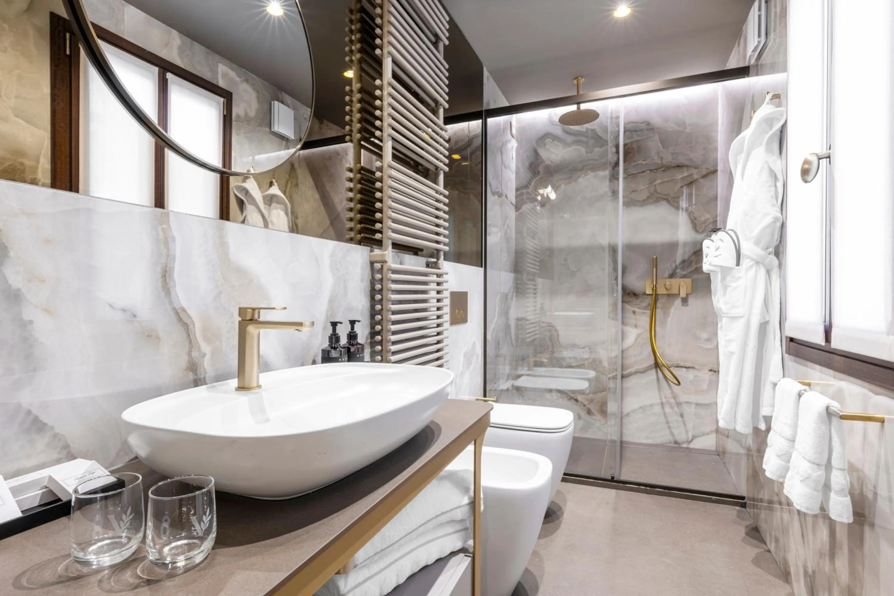 Shower in Hotel Villa Viridia