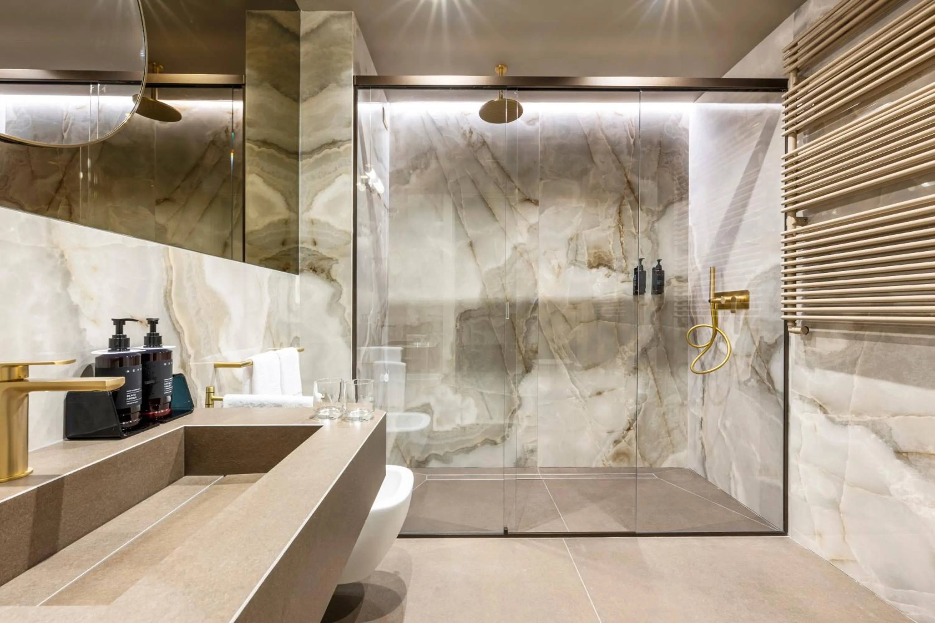 Shower in Hotel Villa Viridia
