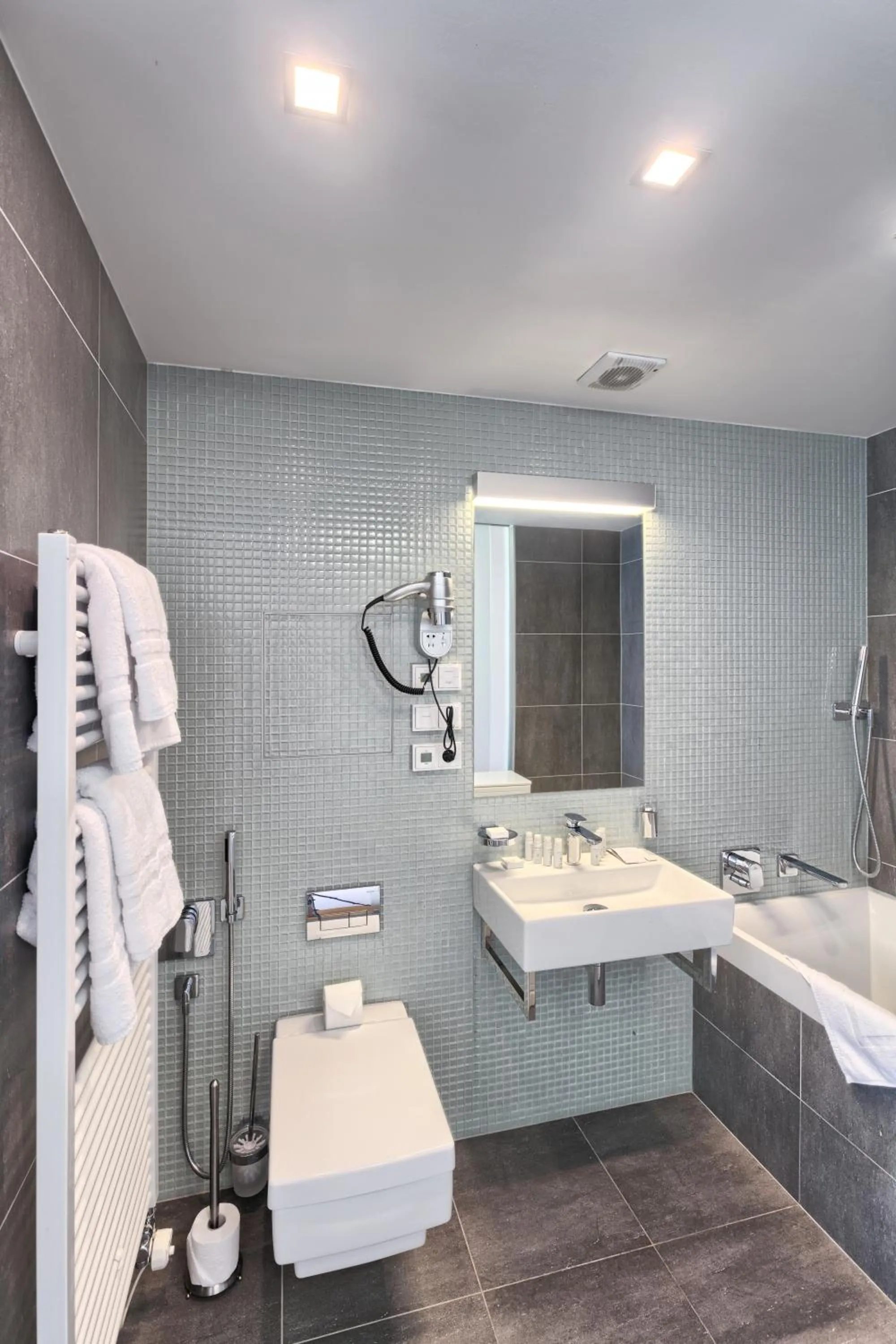 Bathroom in Karlin Residence by TKC