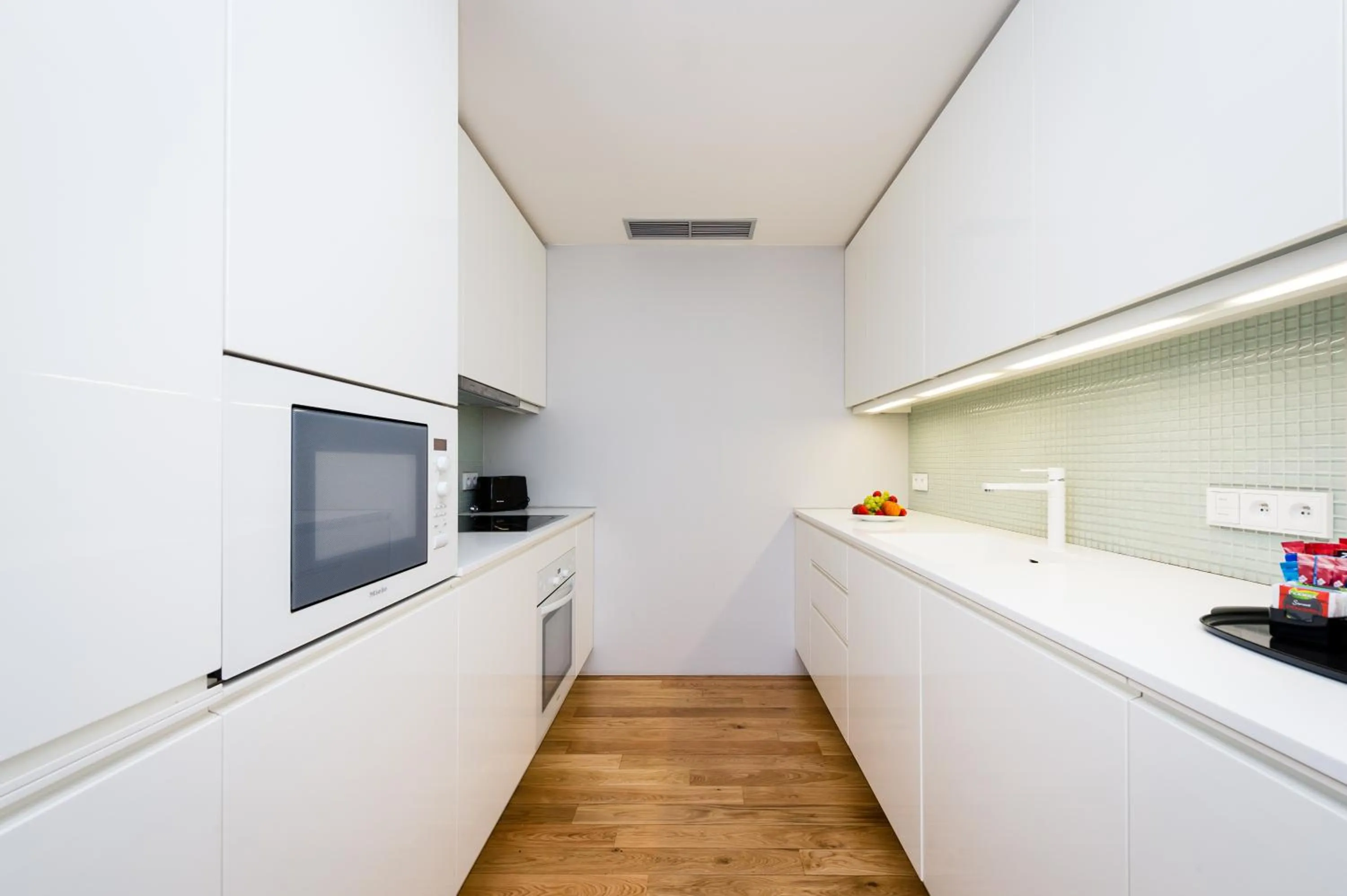 Kitchen or kitchenette in Karlin Residence by TKC