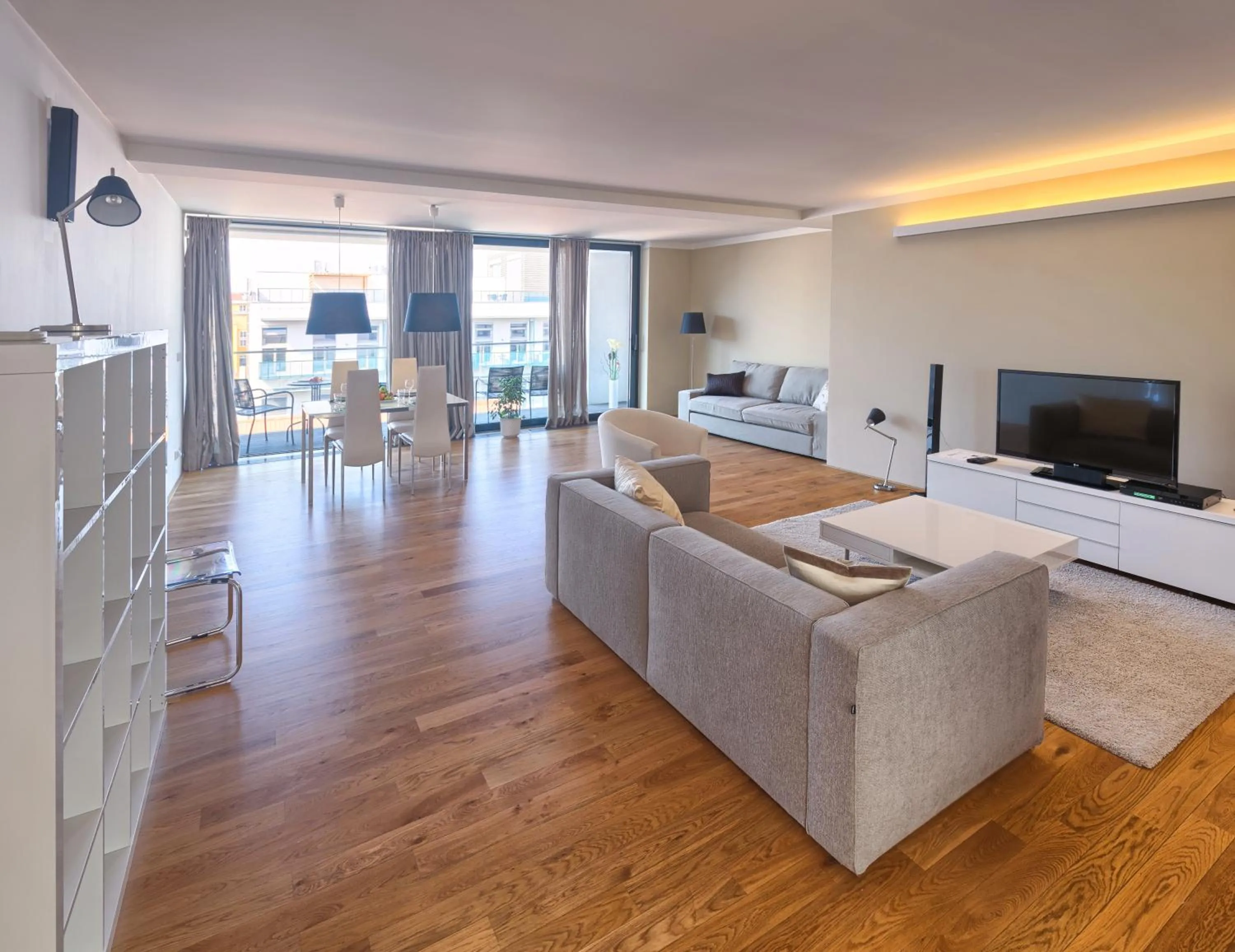 Living room in Karlin Residence by TKC