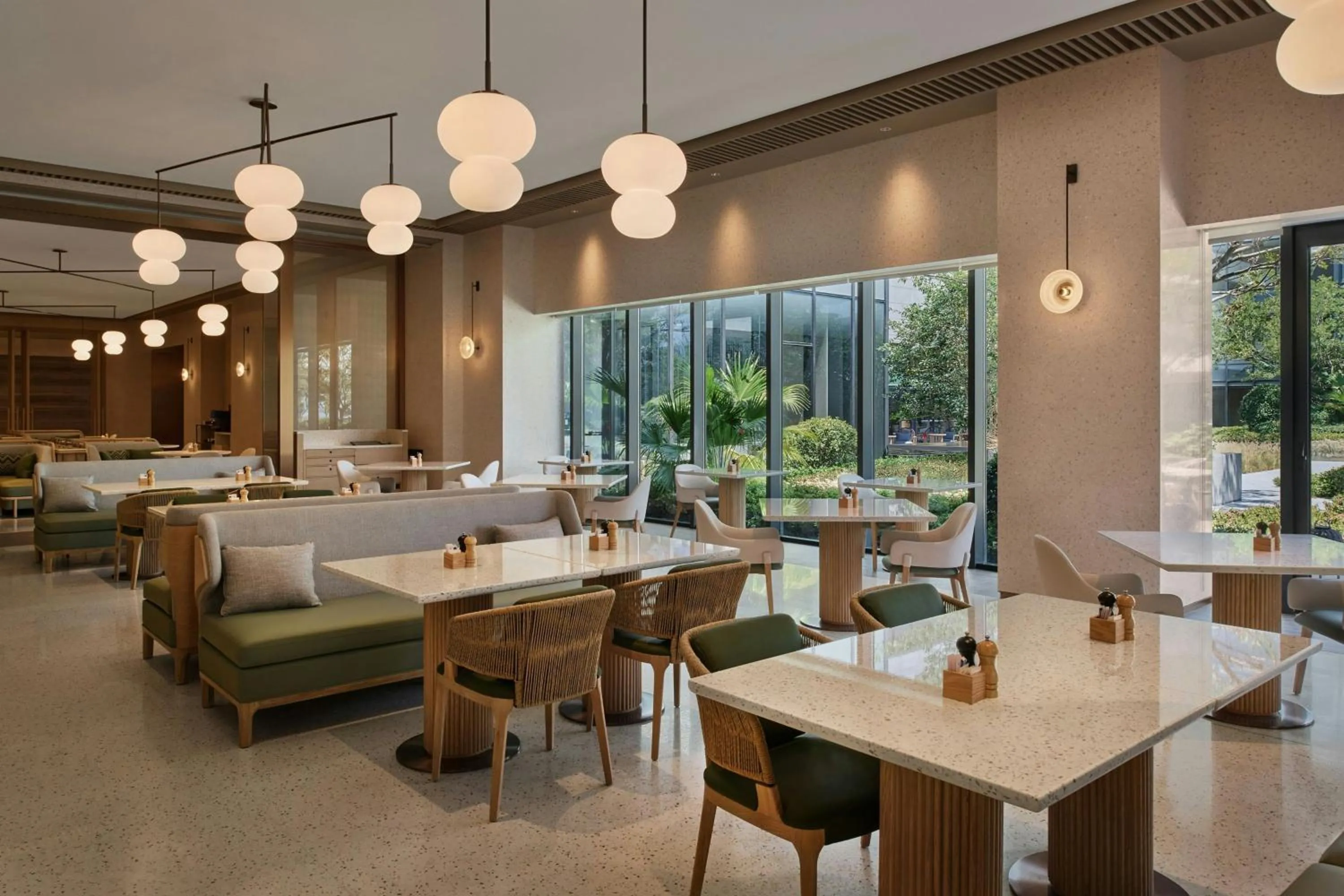 Restaurant/places to eat in Suzhou Marriott Hotel Yangcheng Lake