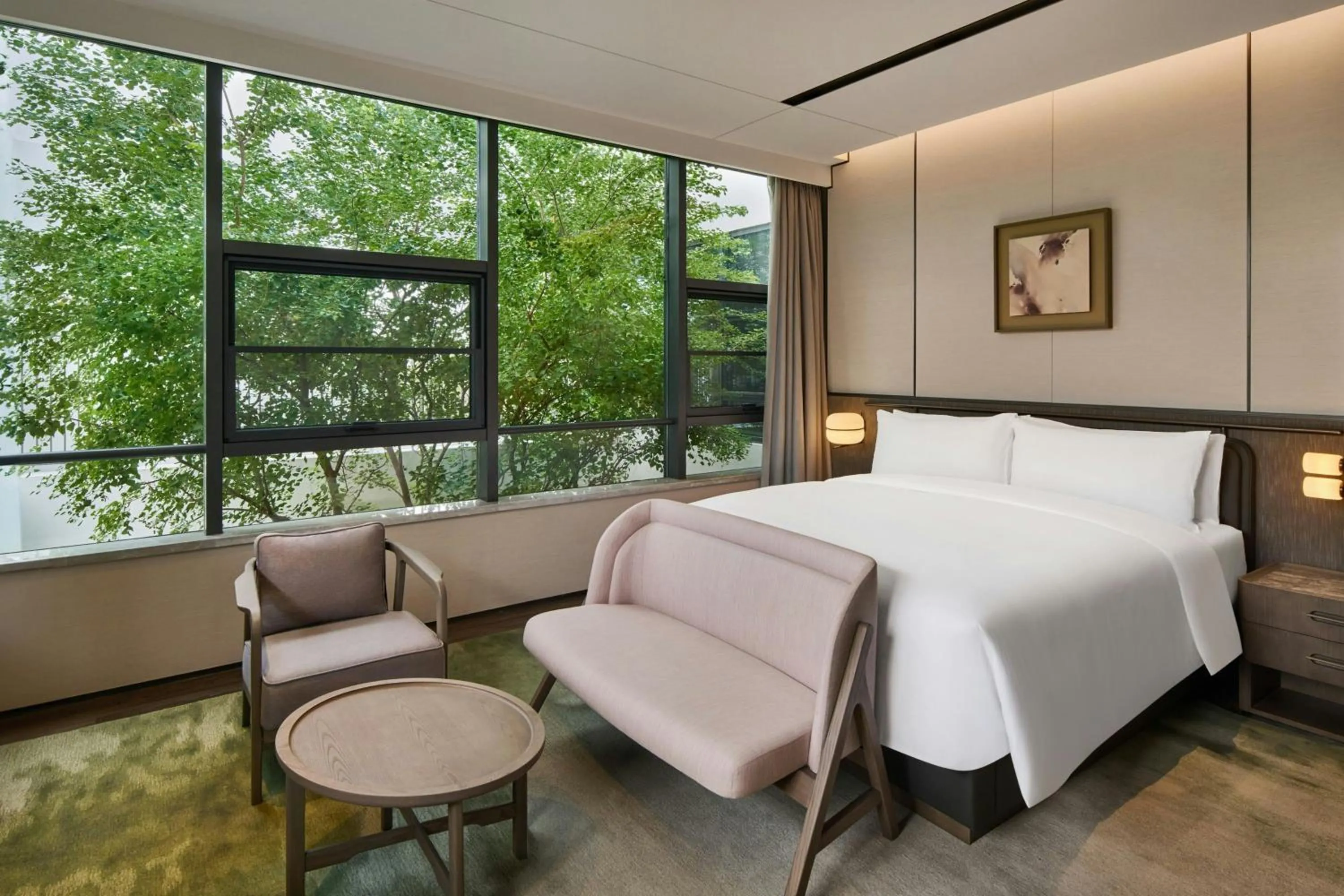 Bedroom, Bed in Suzhou Marriott Hotel Yangcheng Lake