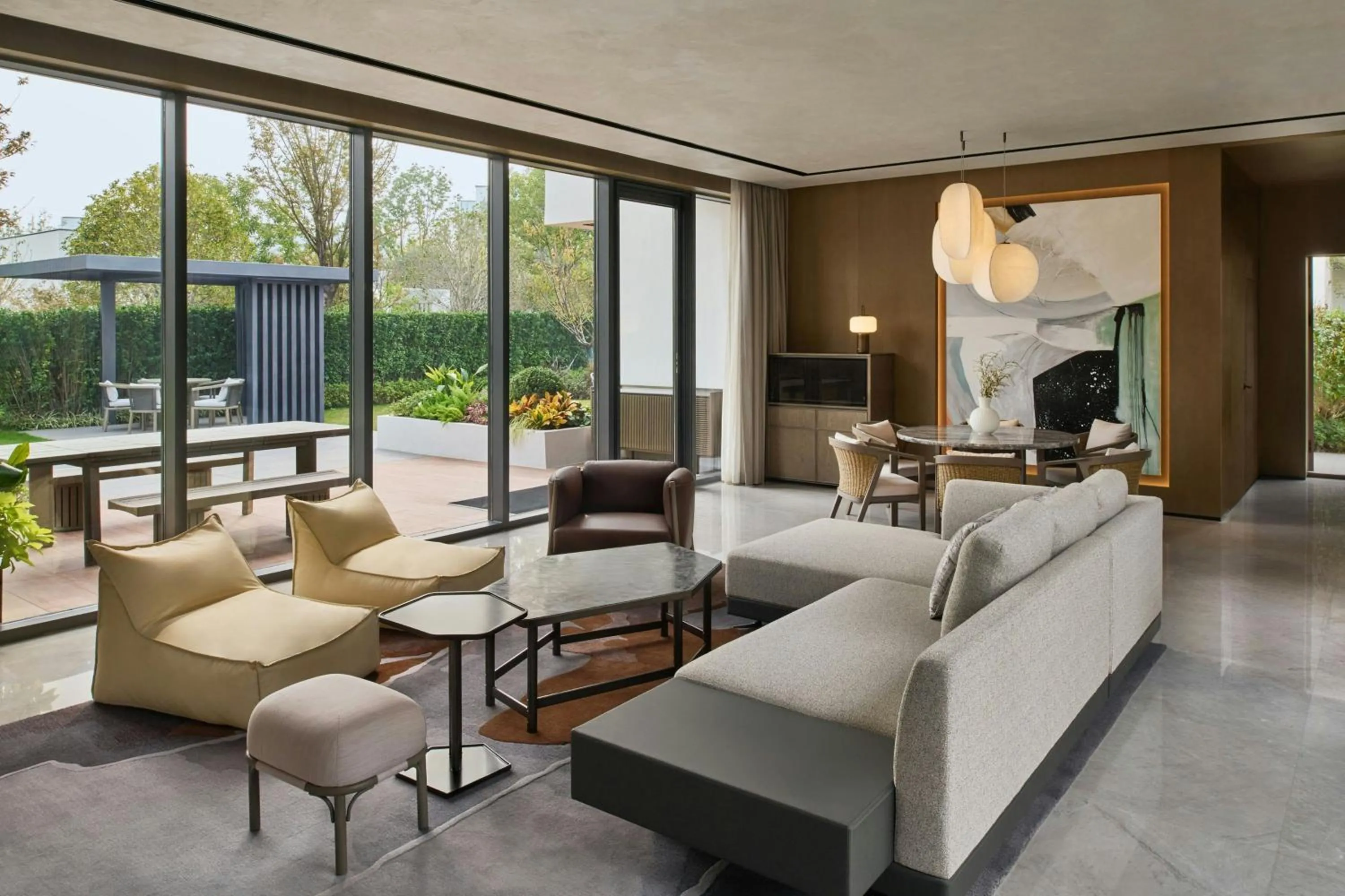 Living room in Suzhou Marriott Hotel Yangcheng Lake