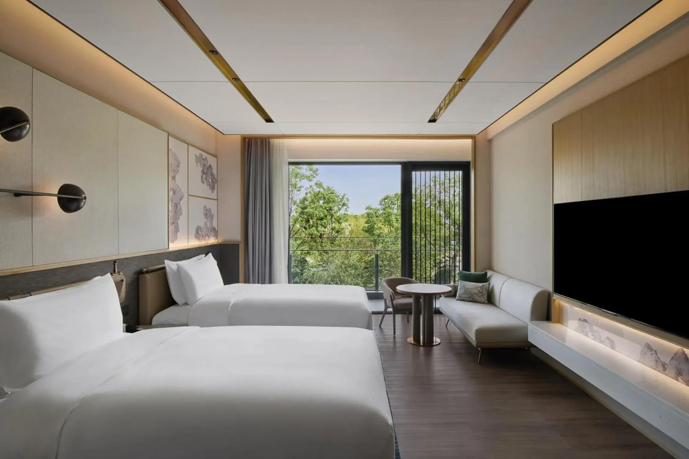 Standard Double Room with Two Double Beds in Suzhou Marriott Hotel Yangcheng Lake Standard Double Room with Two Double Beds in Suzhou Marriott Hotel Yangcheng Lake