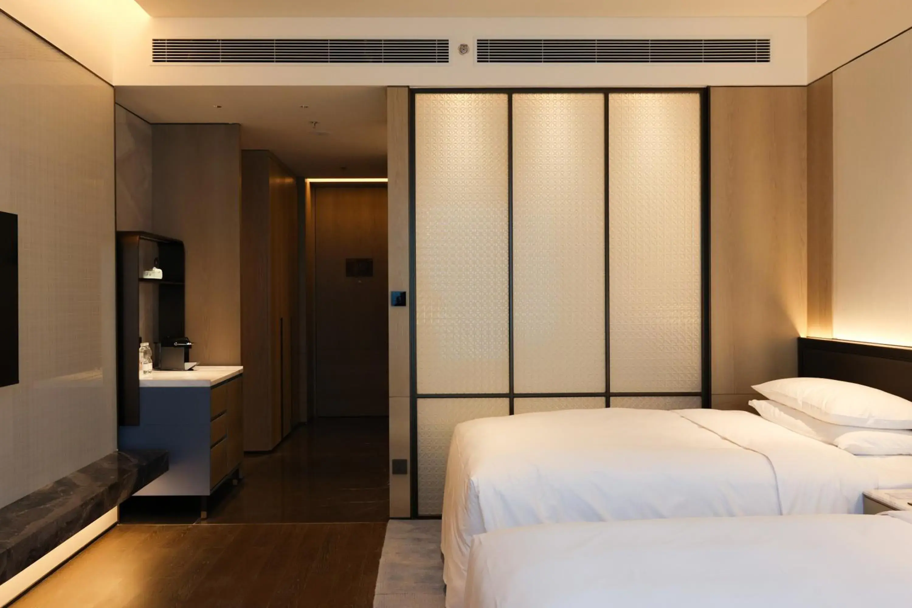 Premier Twin Room with City View in Xi'an Marriott Hotel High-Tech Zone Premier Twin Room with City View in Xi'an Marriott Hotel High-Tech Zone