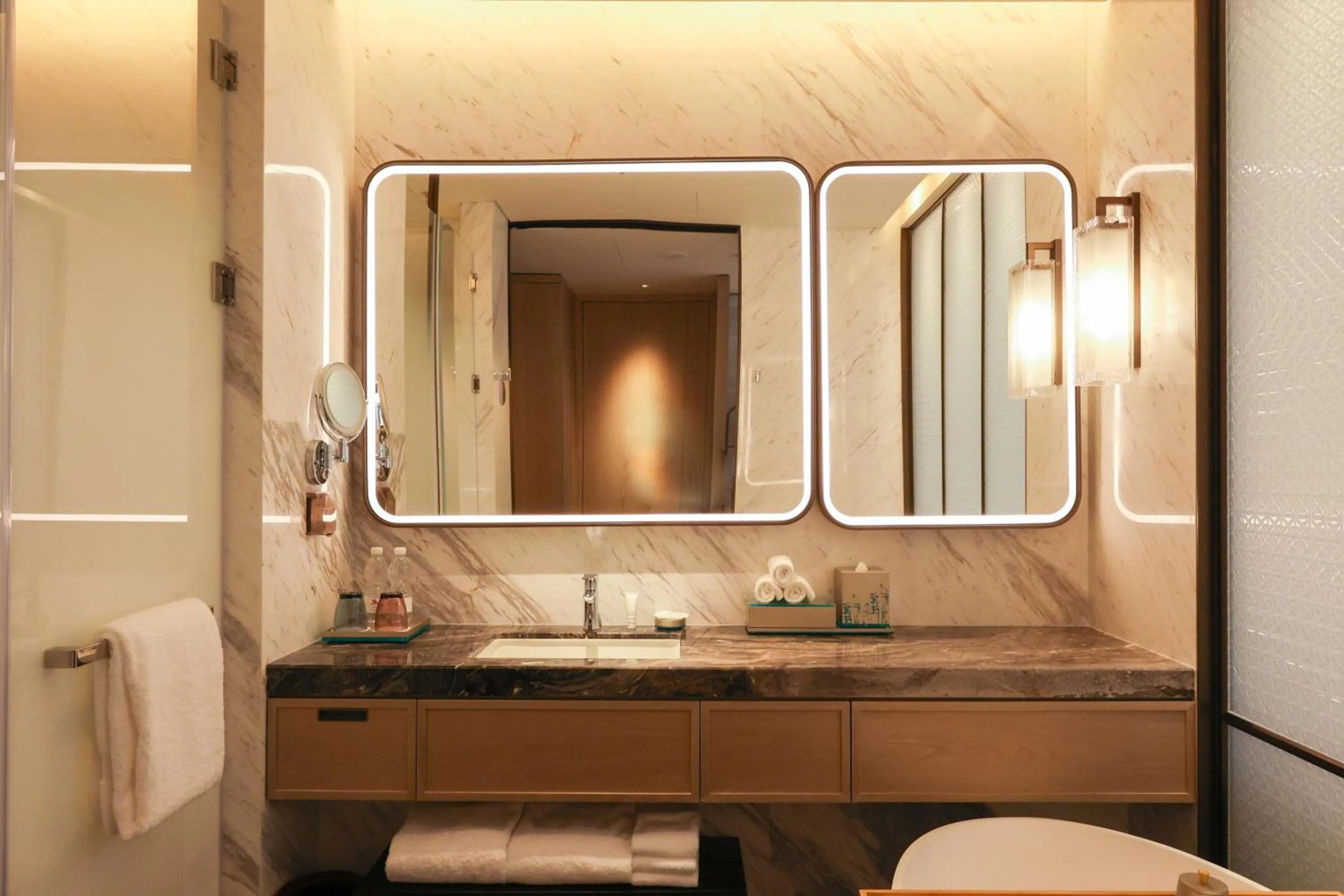 Bathroom in Xi'an Marriott Hotel High-Tech Zone