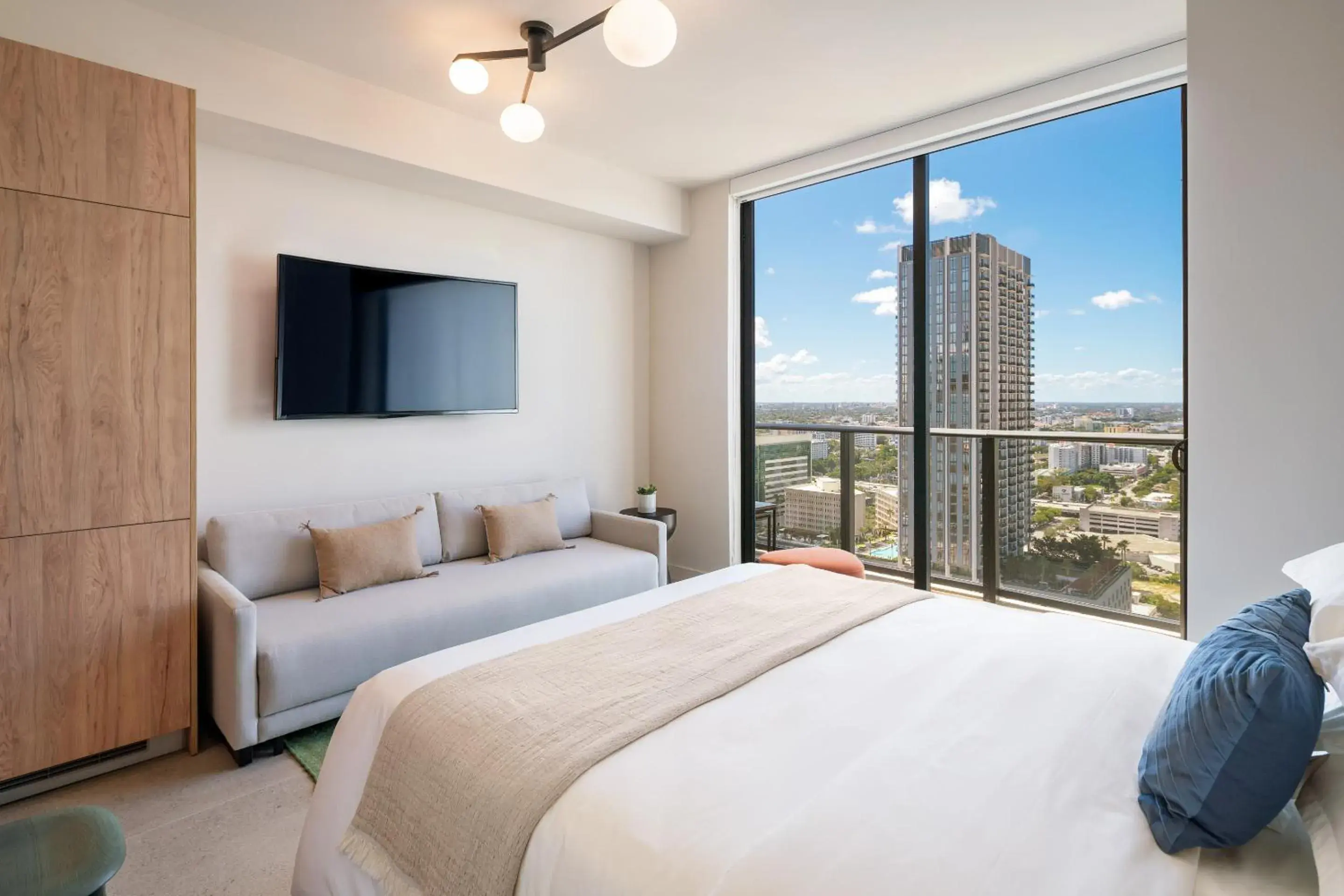 Deluxe Queen Studio in The Crosby Miami Worldcenter Deluxe Queen Studio in The Crosby Miami Worldcenter