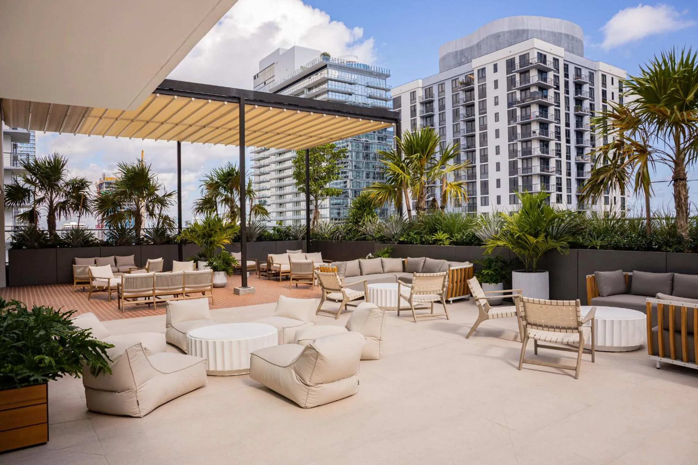Balcony/Terrace in The Crosby Miami Worldcenter