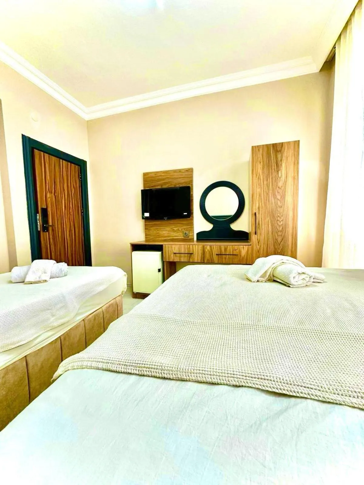 Bedroom, Bed in Grand Lavin Hotel