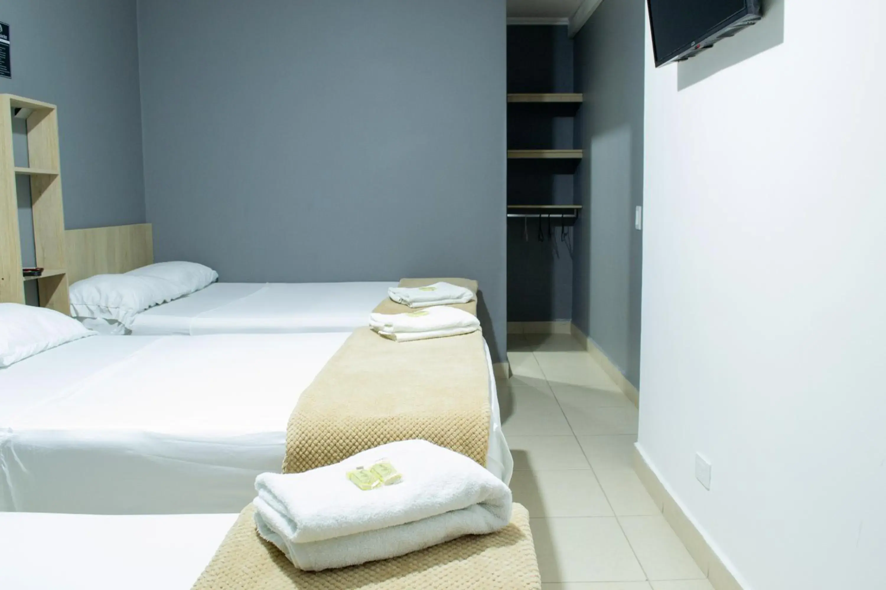 Bed in Hotel Ruiseñor Itagui Bed in Hotel Ruiseñor Itagui